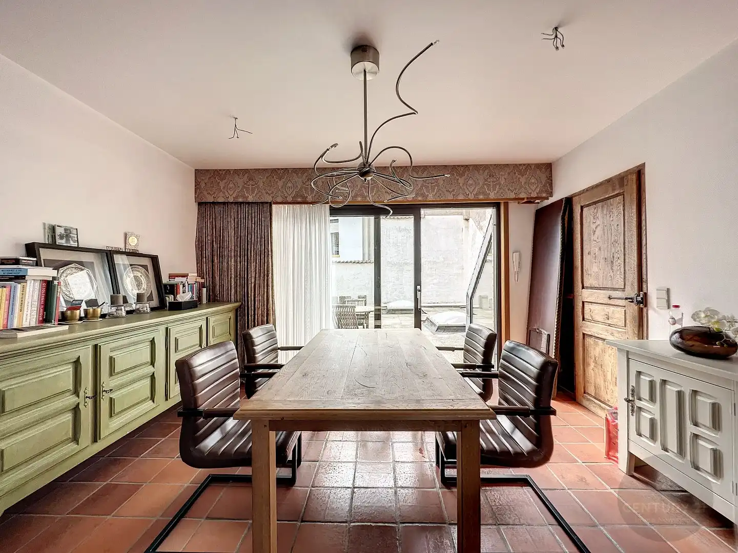 OPBRENGSTEIGENDOM / PROJECT/ HANDELSPAND MET WOONST foto 11