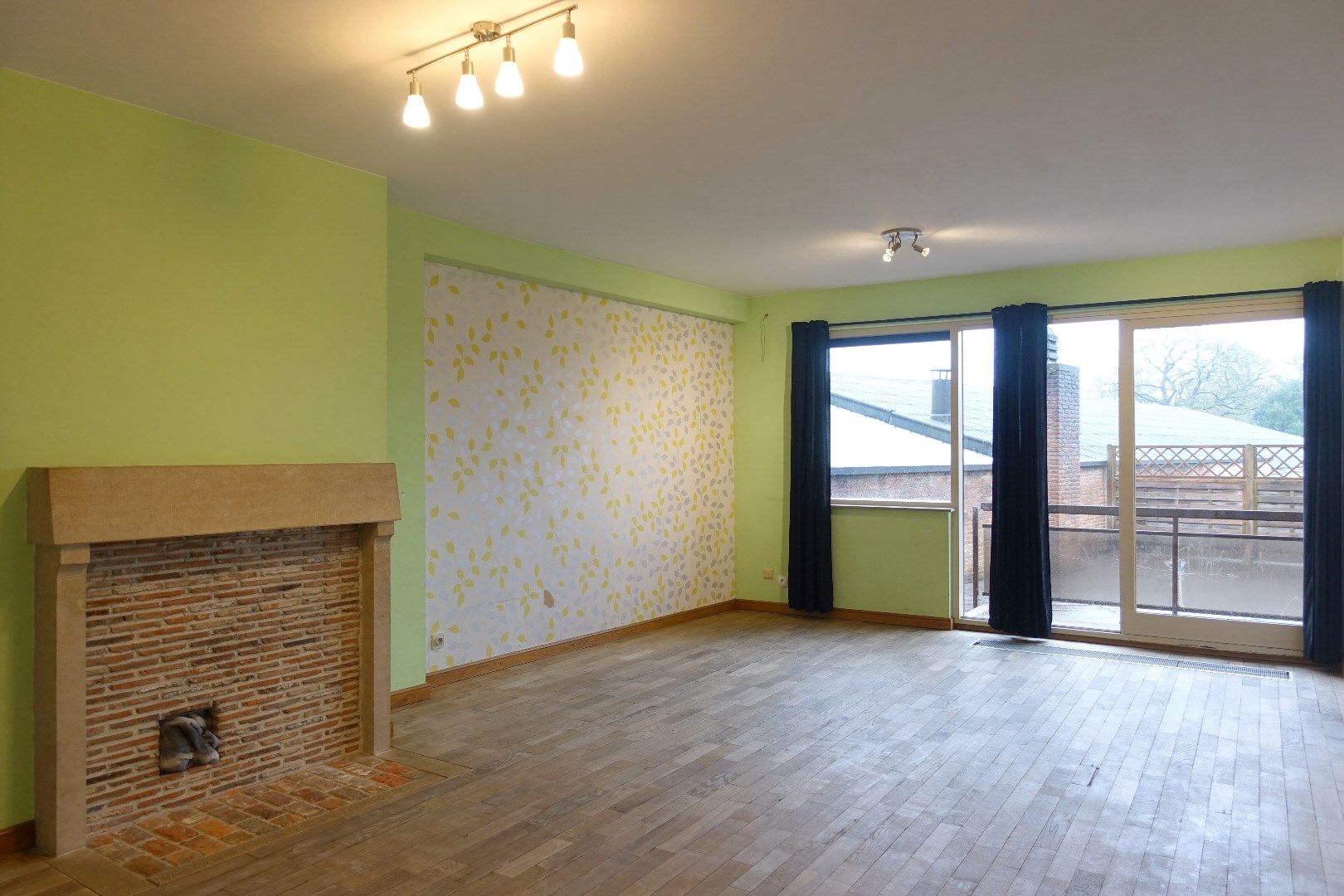 Opbrengsteigendom met 7 appartementen, 2 handelspanden en 7 garageboxen in Gistel foto 13