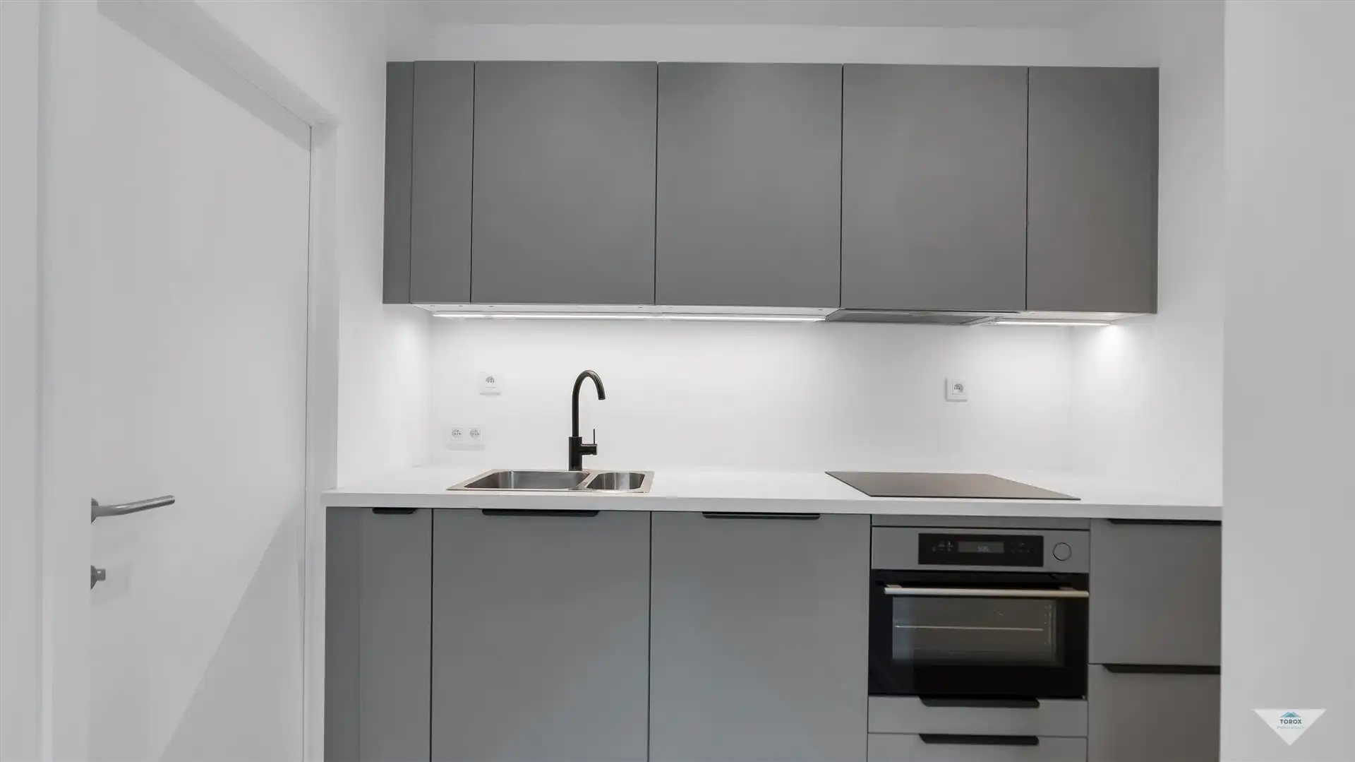 Gerenoveerd appartement met 2 slaapkamers in centrum SJW foto 4
