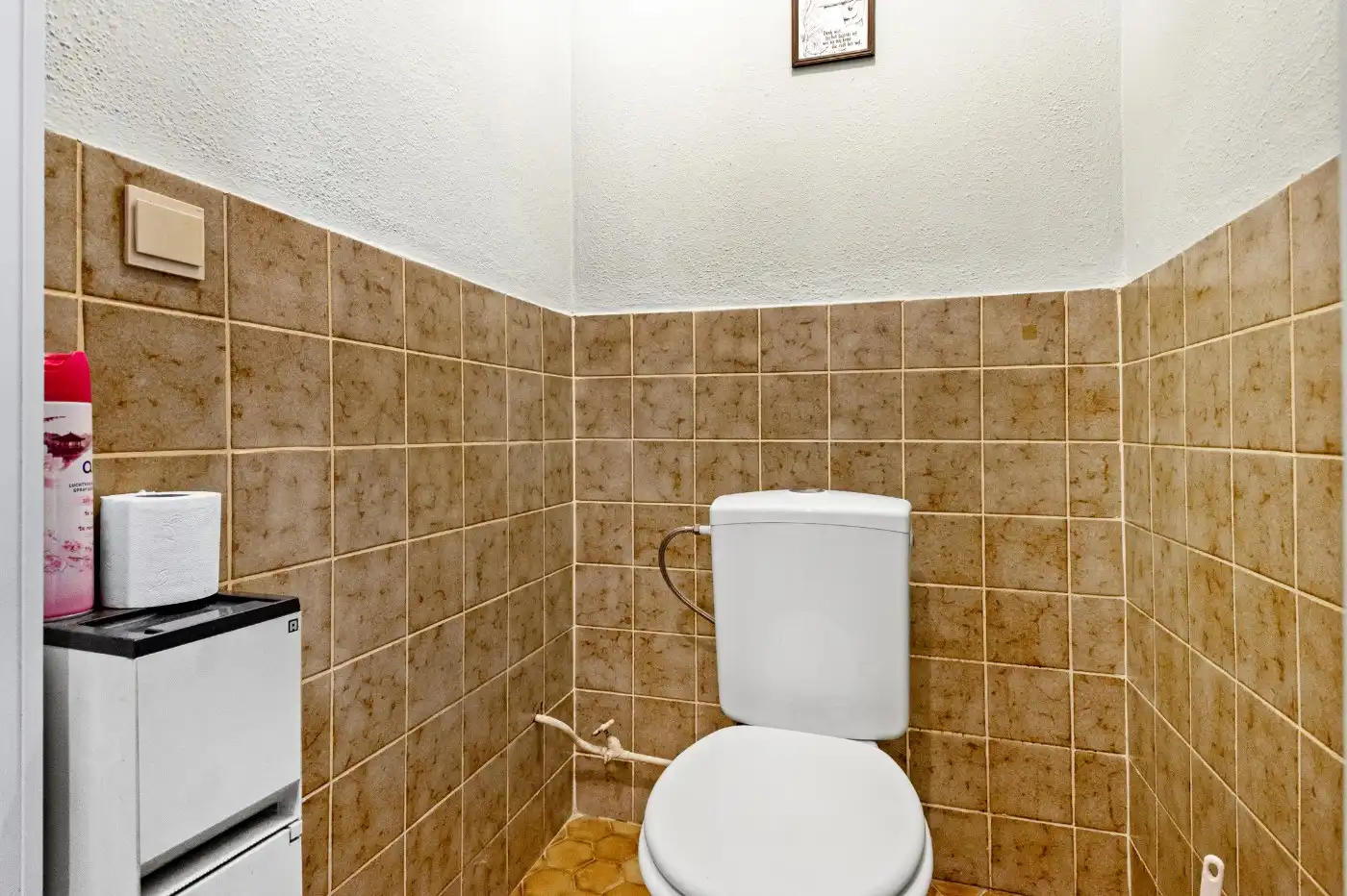 Grote, goed onderhouden, te renoveren woning met 3 slpk., garage en tuin foto 7