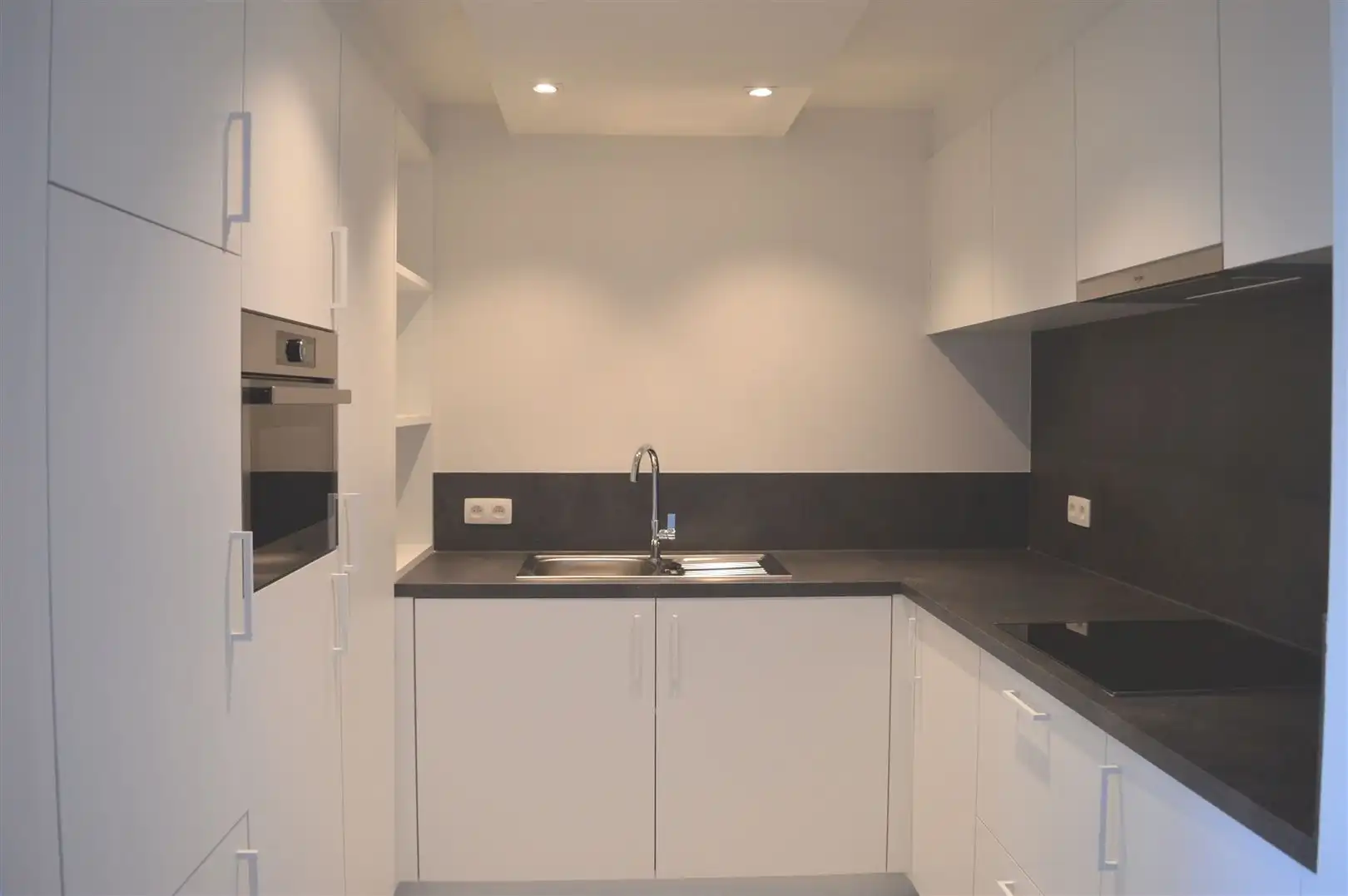 TE HUUR: Appartement met 1 slaapkamer te Munsterbilzen! foto 5