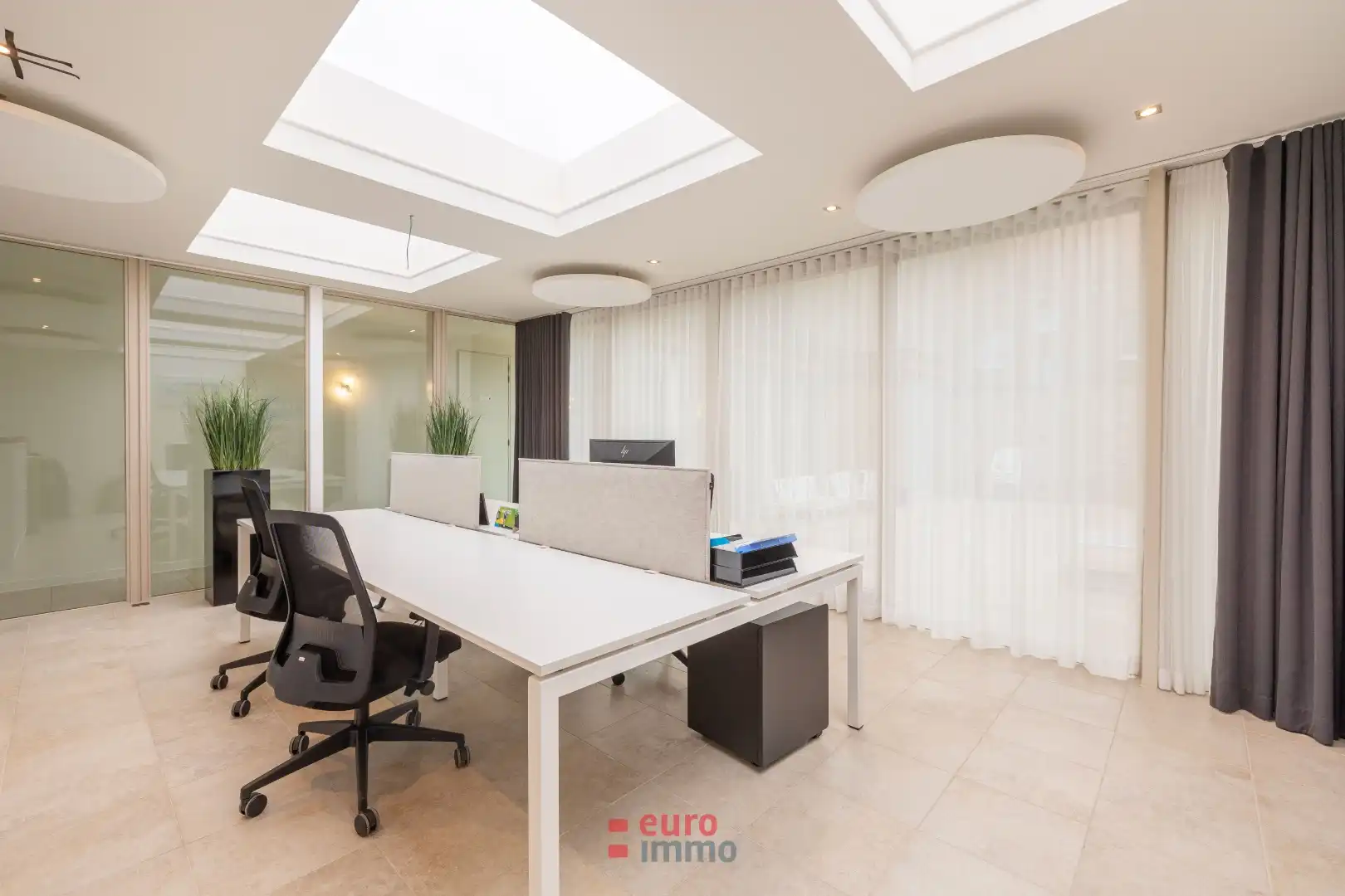 Verhuurd handelspand (toprendement!) met authentieke charmegevel in Nieuwpoort! foto 14