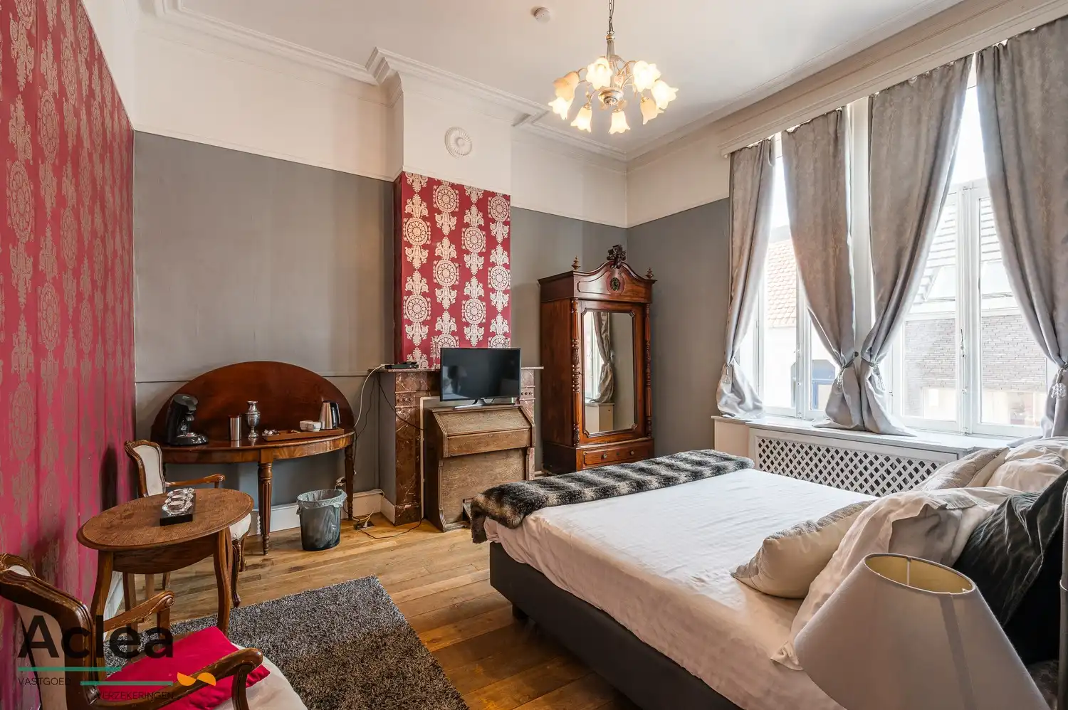 Karaktervolle burgerwoning in eclectische stijl in centrum Eeklo foto 16