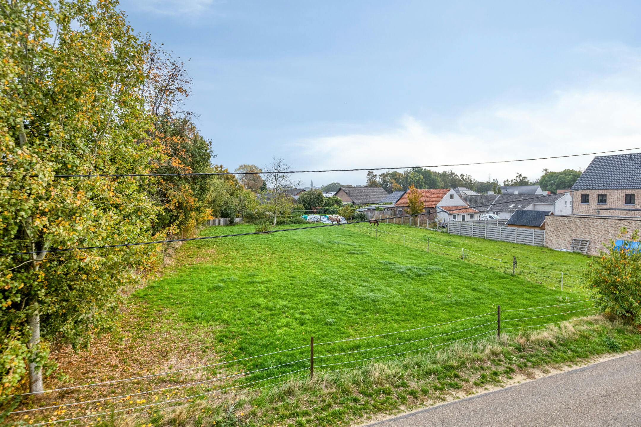 Rustig gelegen bouwgrond met vrij zicht op een riant perceel voor open bebouwing te koop foto 11