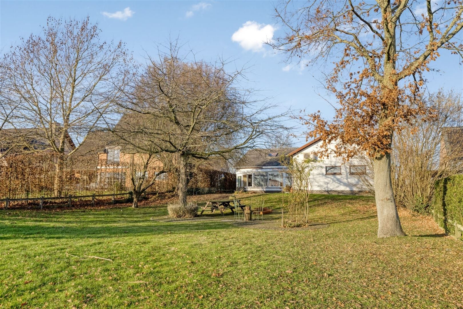 Mooi gelegen statige woning op 1231 m2 foto 36