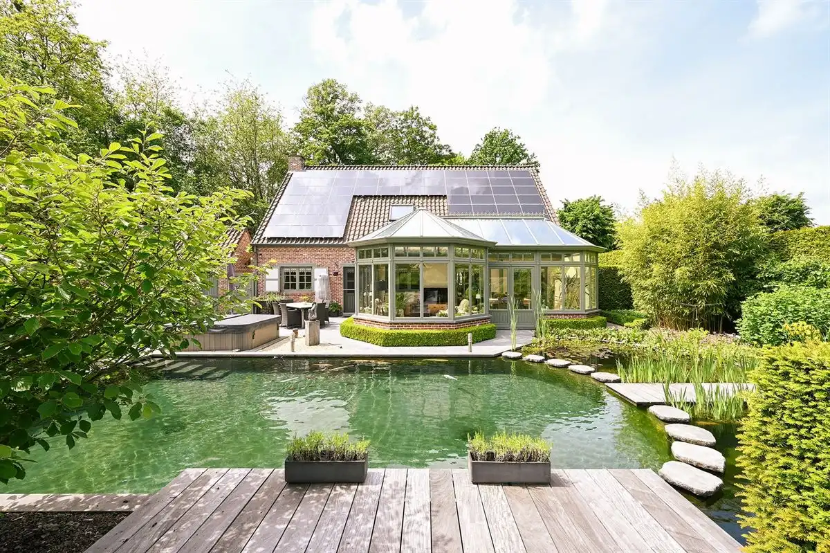 Instapklare villa met zwemvijver foto 22
