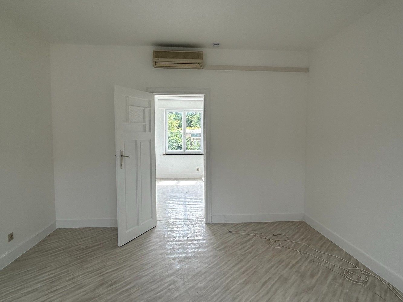 Te renoveren woning op zeer gunstige ligging foto 10