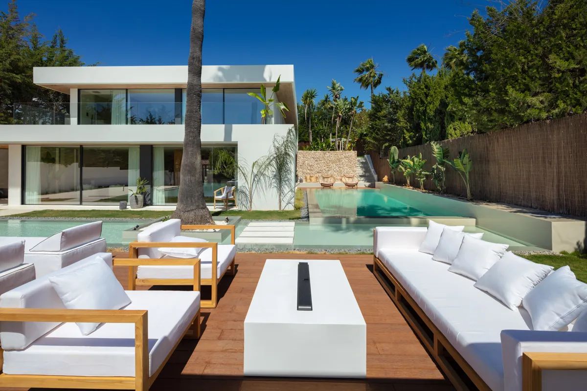 Strak, stijlvol en subliem: moderne designvilla in het hart van Nueva Andalucía – luxe leven op topniveau aan de Costa del Sol foto 22