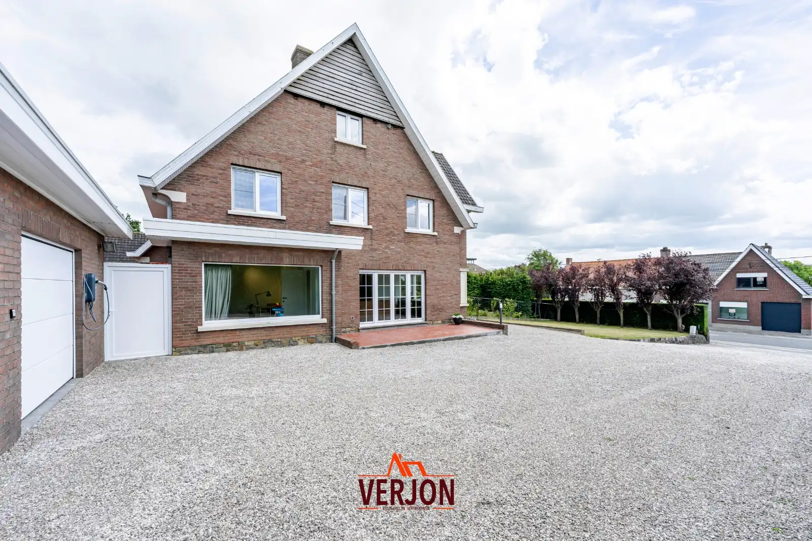 KIJKDAG 27/06/2026! Ruime gezinswoning op 1.863 m² met 4 slaapkamers en dubbele garage! foto 3
