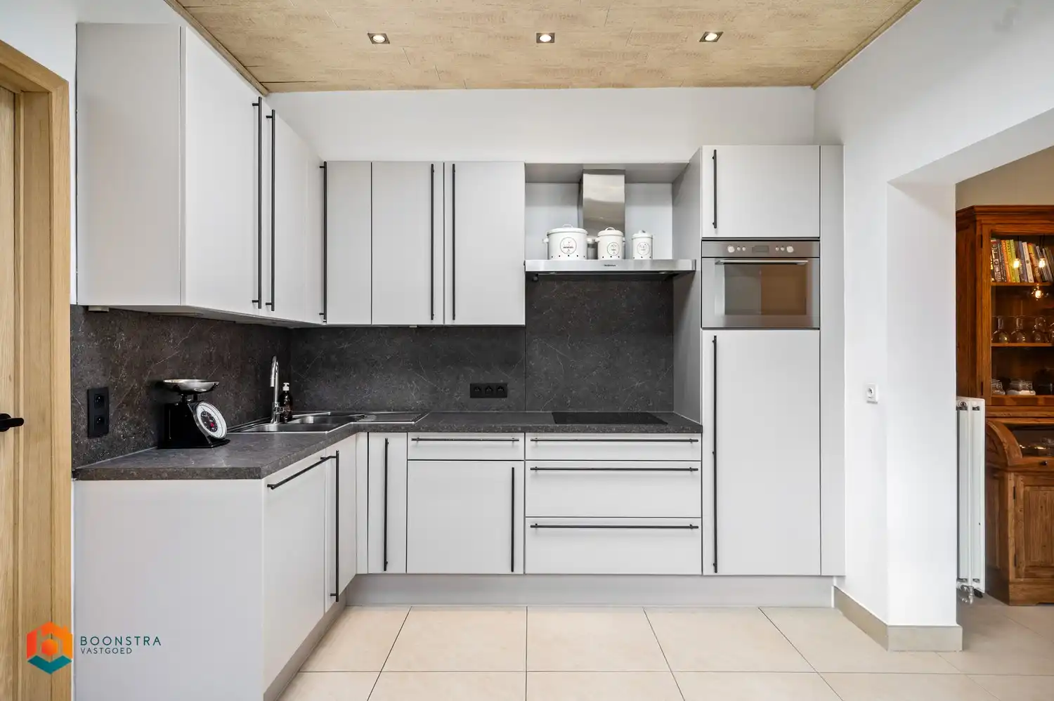 Instapklare gerenoveerde woning met 2 slpkrs en tuin met prachtige veranda te Putte foto 6