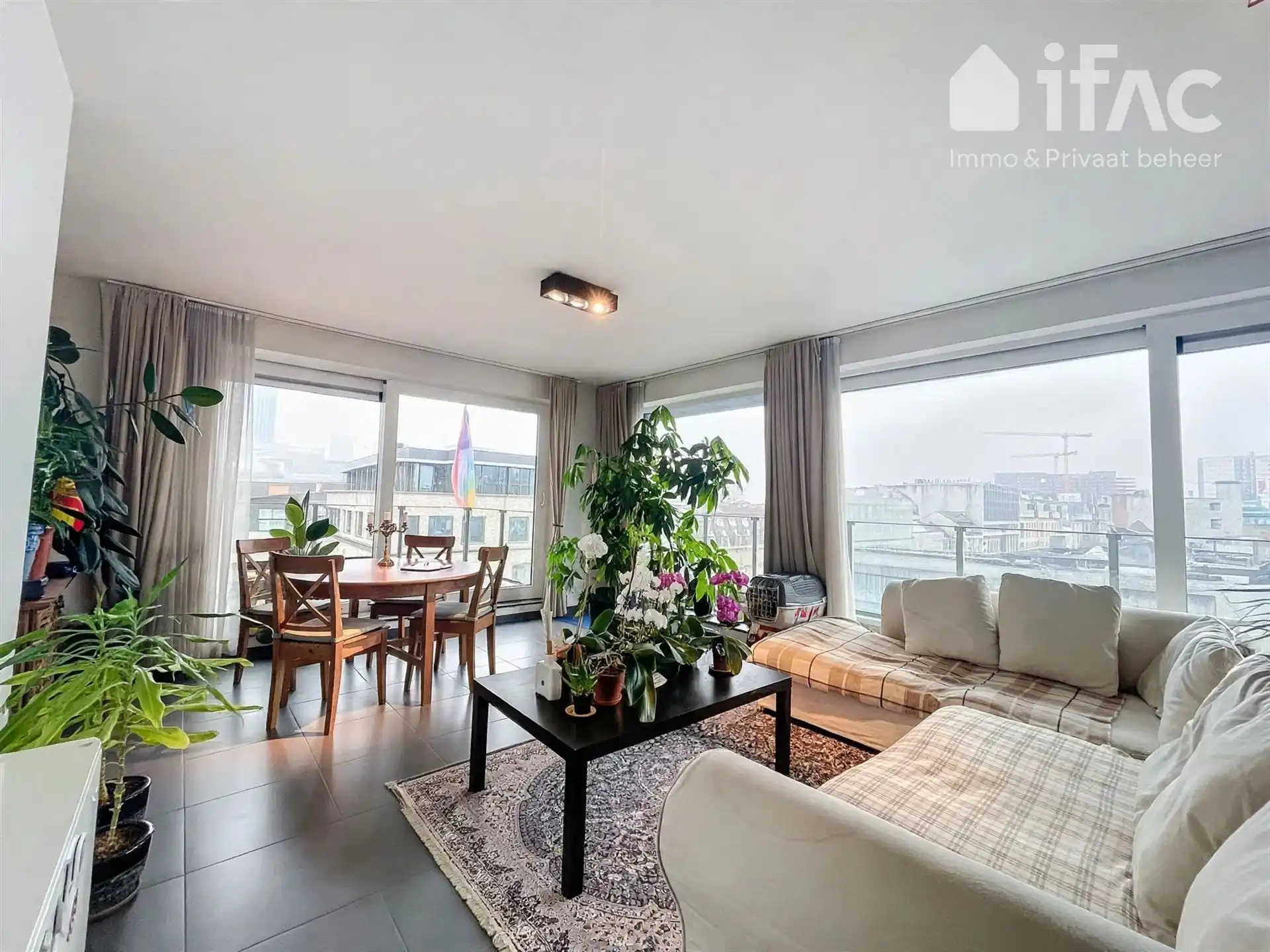 Prachtig appartement op de 7de verdieping foto 2