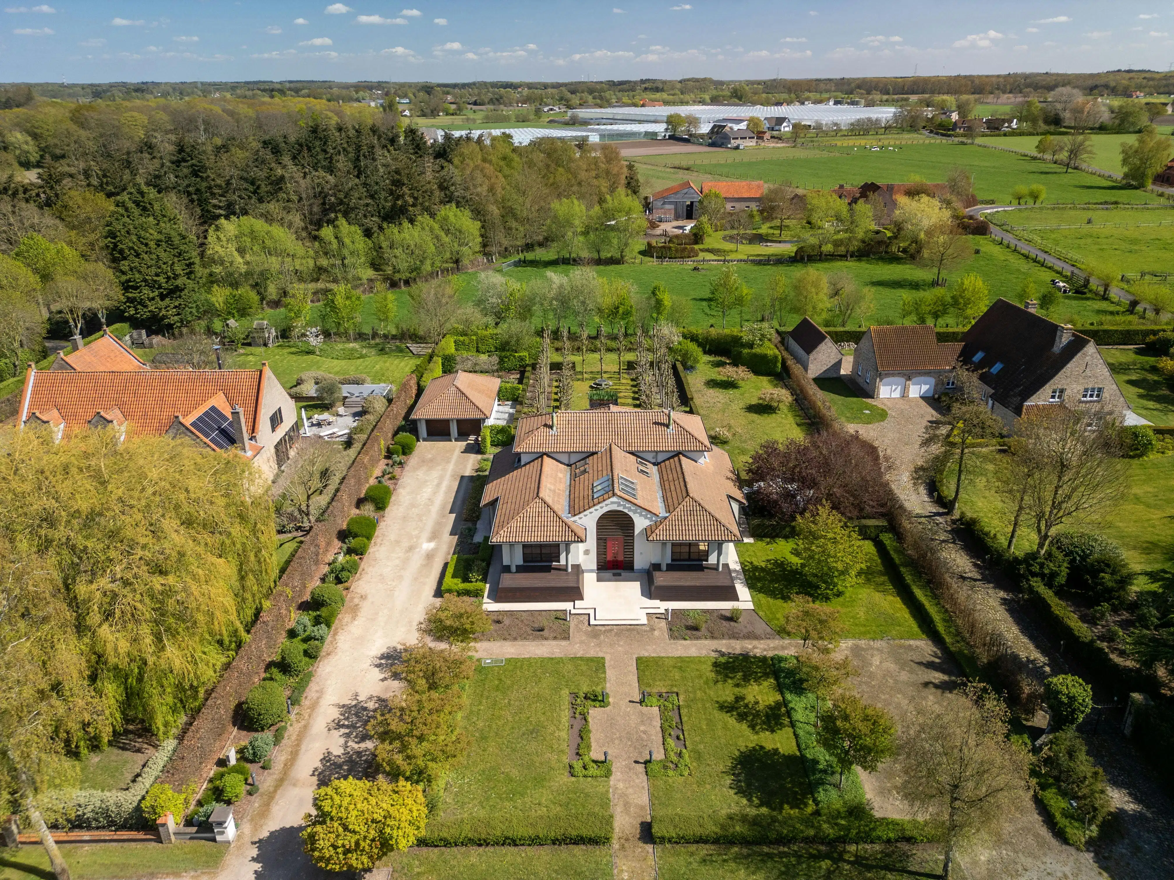 Exclusieve villa te koop in Jabbeke  foto 2