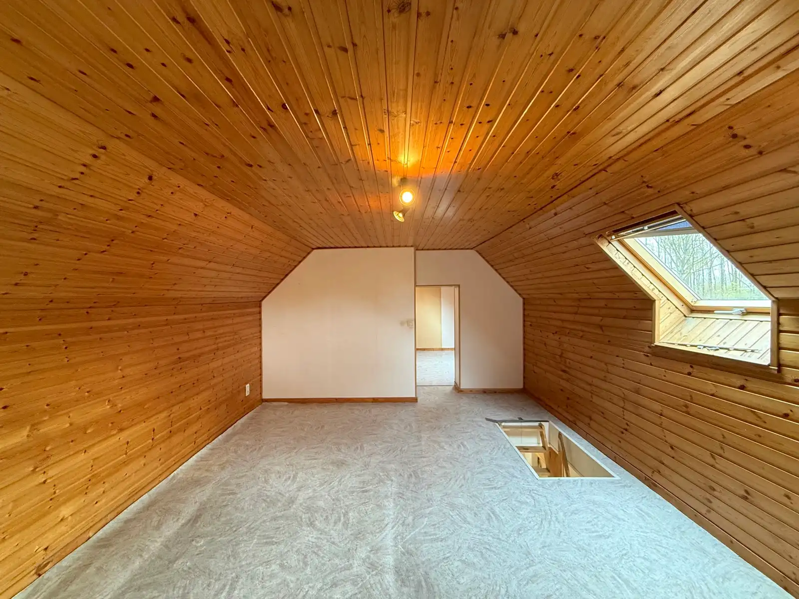 Gezellige woning met 2 slaapkamers en tuin foto 13