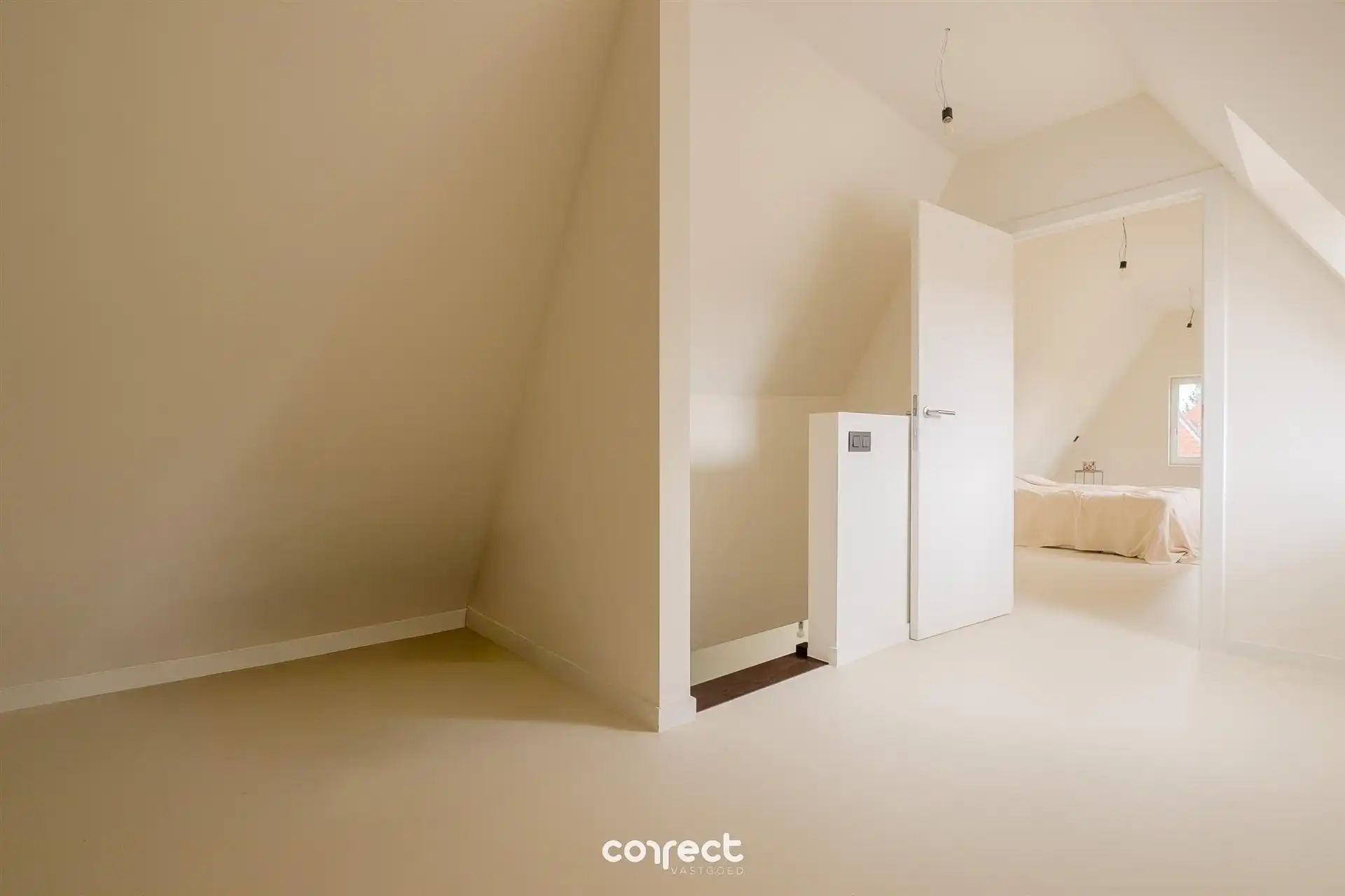 Volledig vernieuwde hoekwoning. foto 18