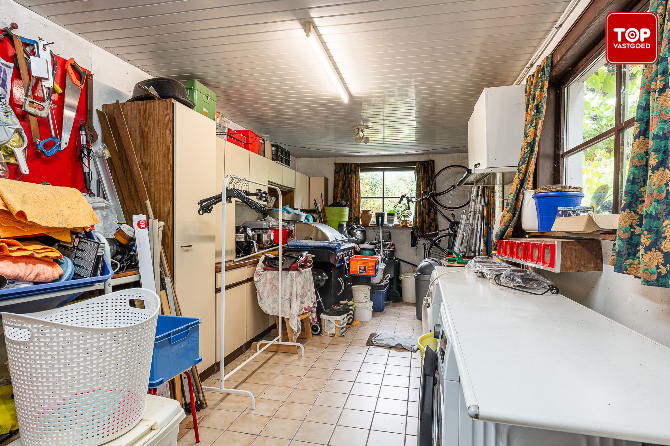 Woning met 8 slaapkamers en prachtige tuin foto 12