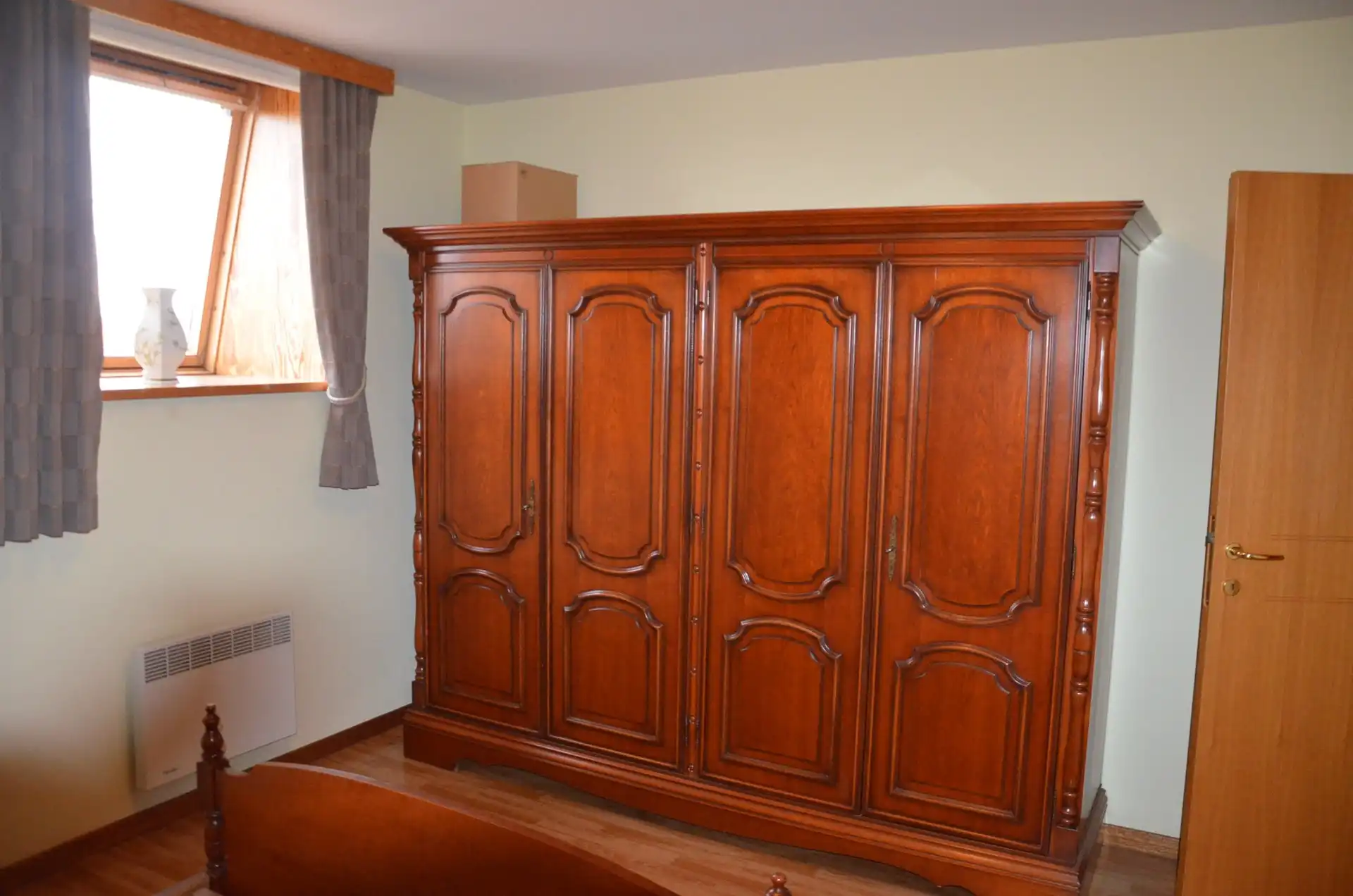 Te huur: ruim appartement van ca. 106 m² met 2 slaapkamers, terras en garage in Asper foto 8