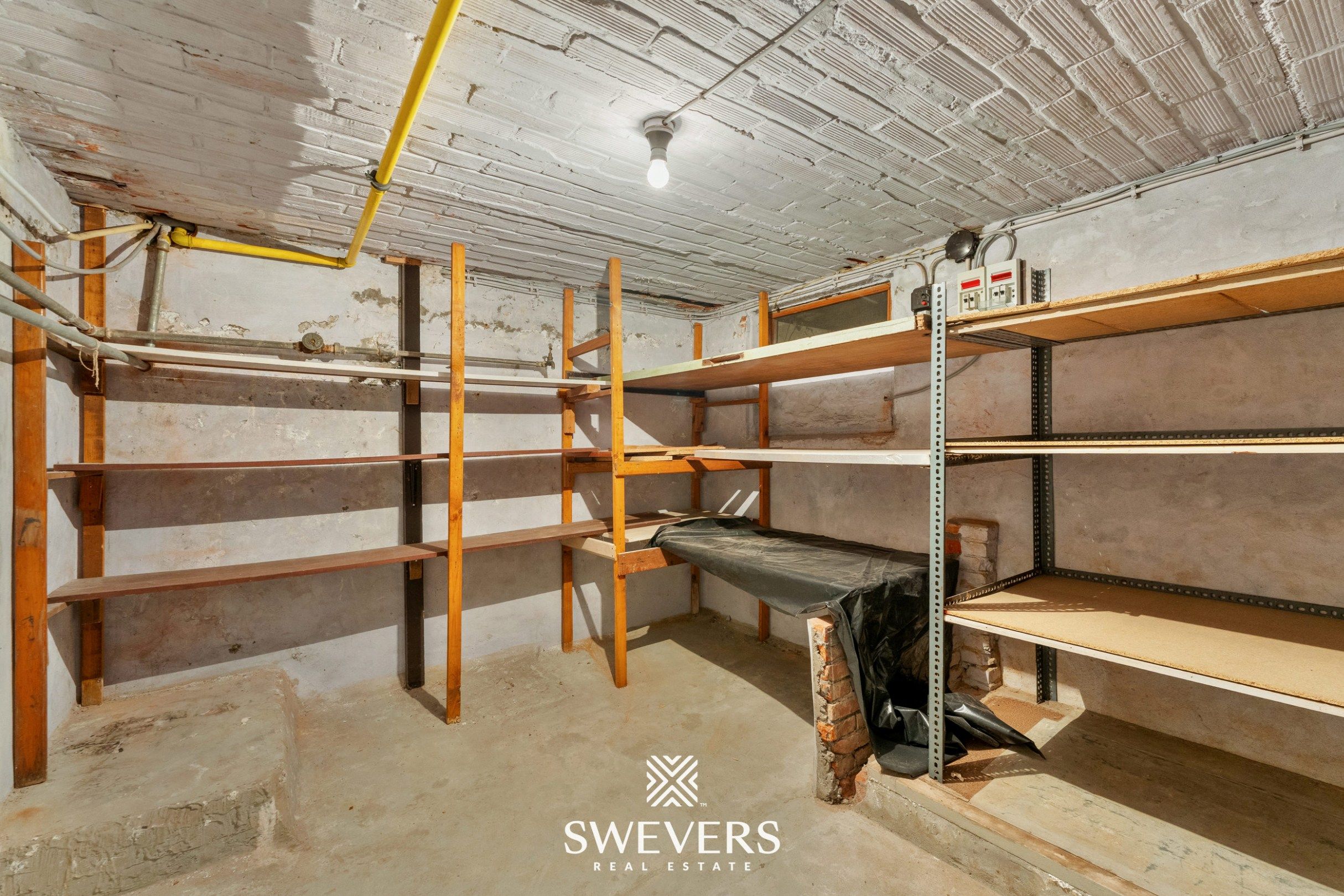 Renovatiepotentieel met 4 slaapkamers op 9a 77ca in hartje Beringen  foto 27