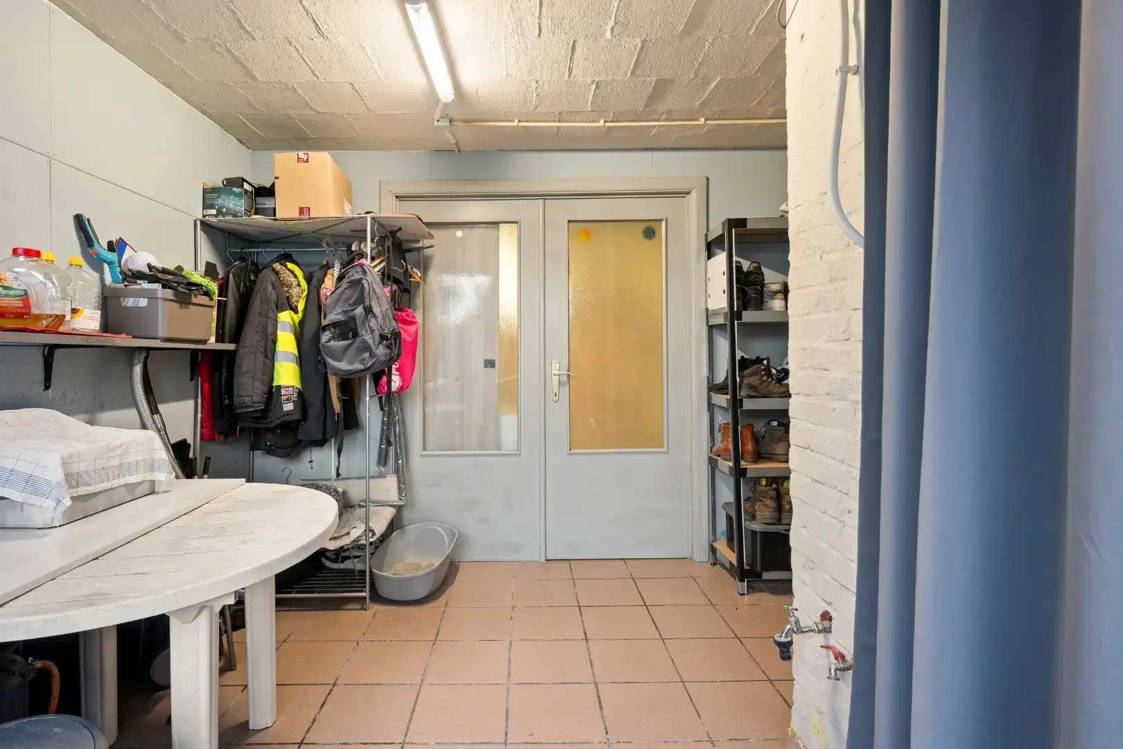 Instapklare halfopen woning met 5 slaapkamers, zonnige tuin en garage in Roeselare foto 14