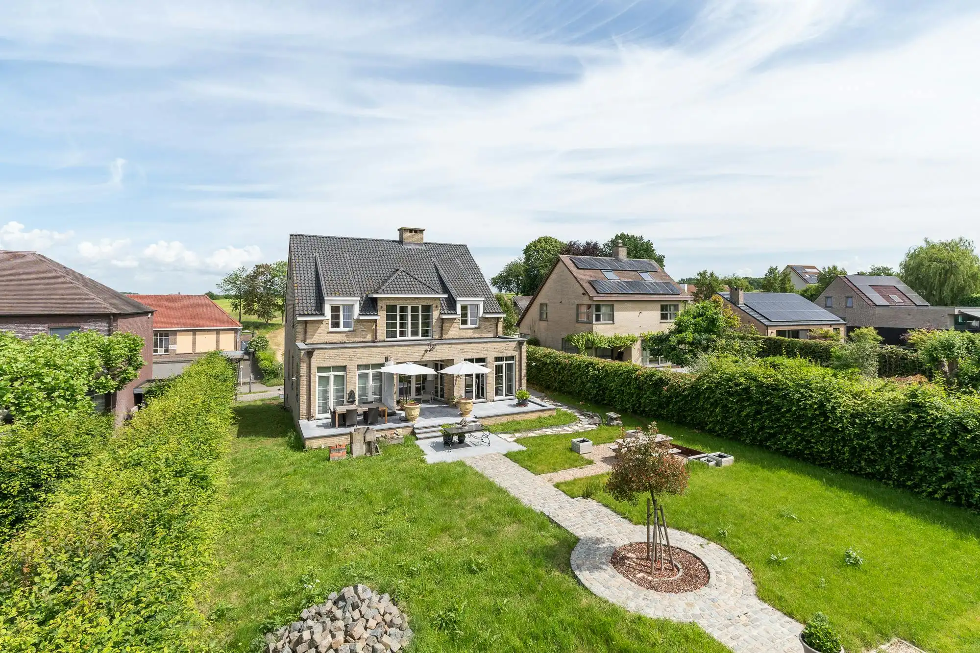 Exclusieve villa met polyvalente ruimte te koop in Kobbegem foto 28