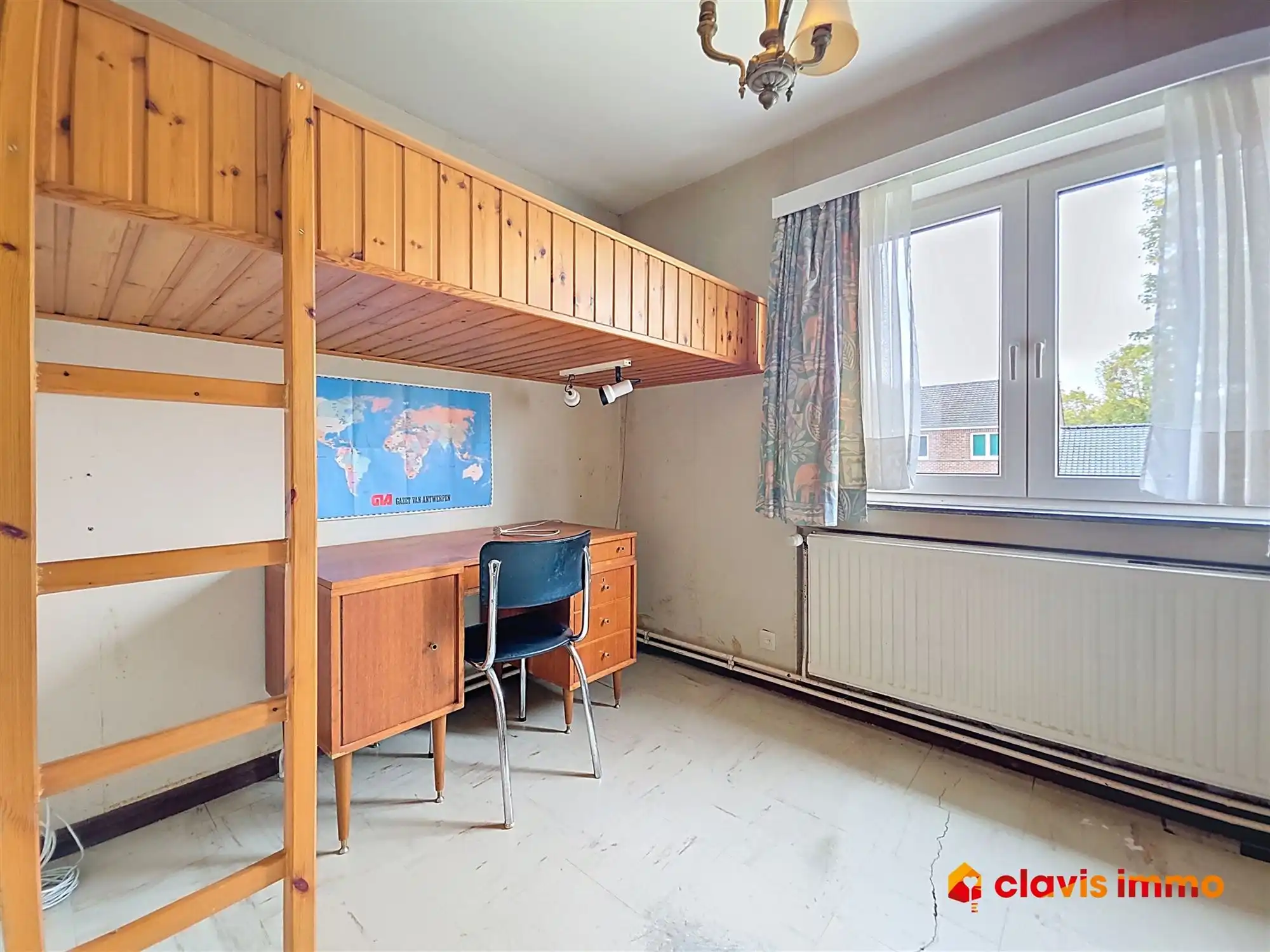 Halfopen-bebouwing in een rustige buurt foto 19