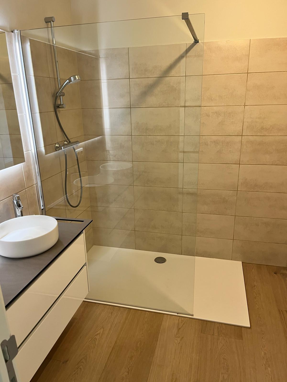 Luxueus nieuwbouw appartement met terras te Molenbeersel. foto 6