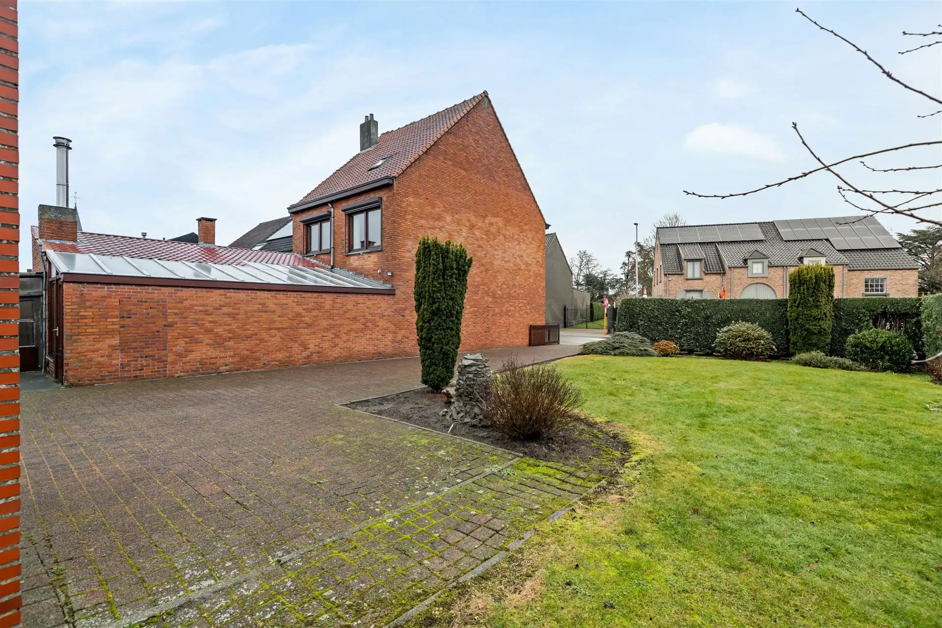 Instapklare gezinswoning met bijgebouwen op 520m² foto 24