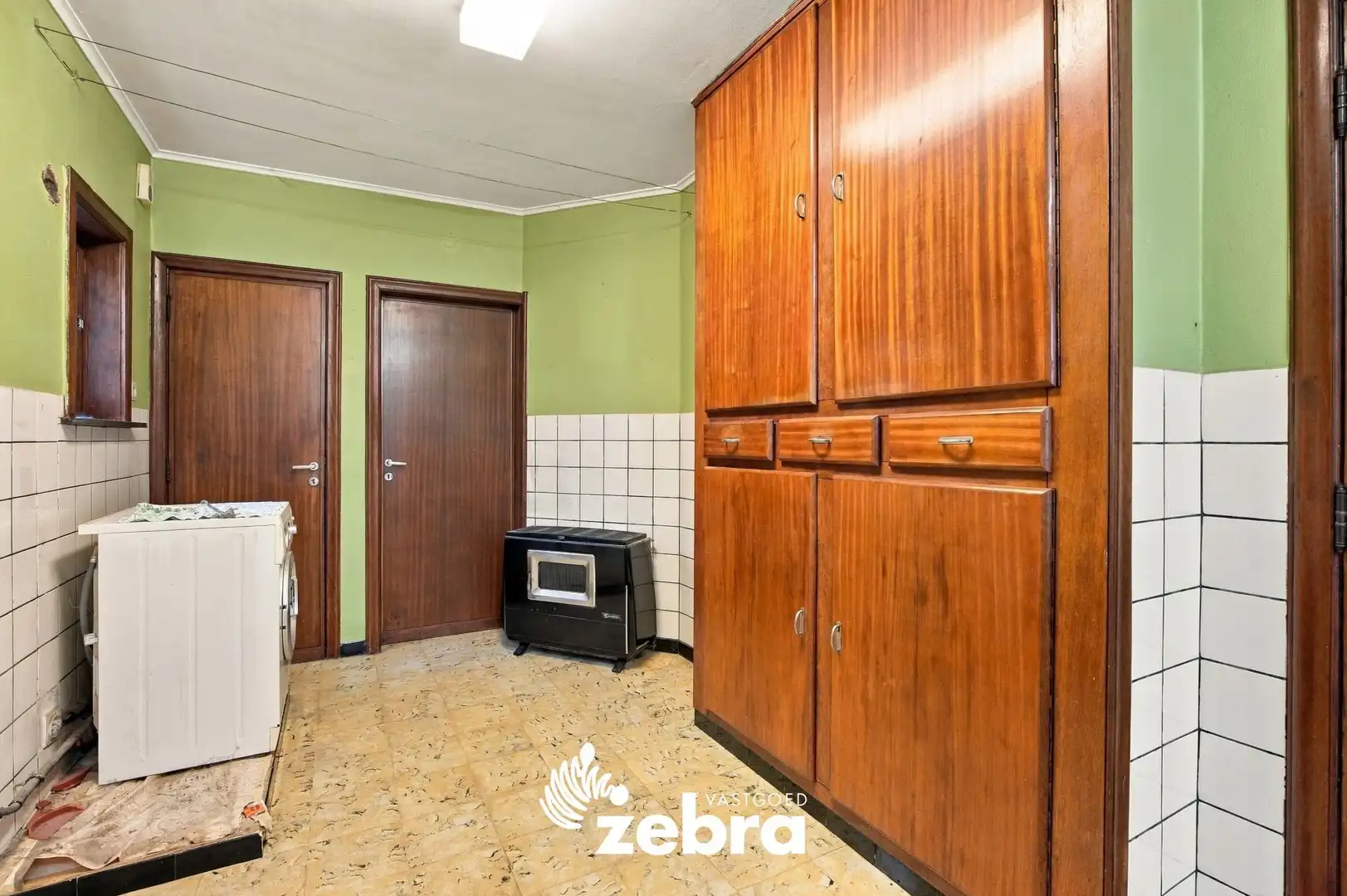 Te renoveren woning in Rumbeke! foto 9