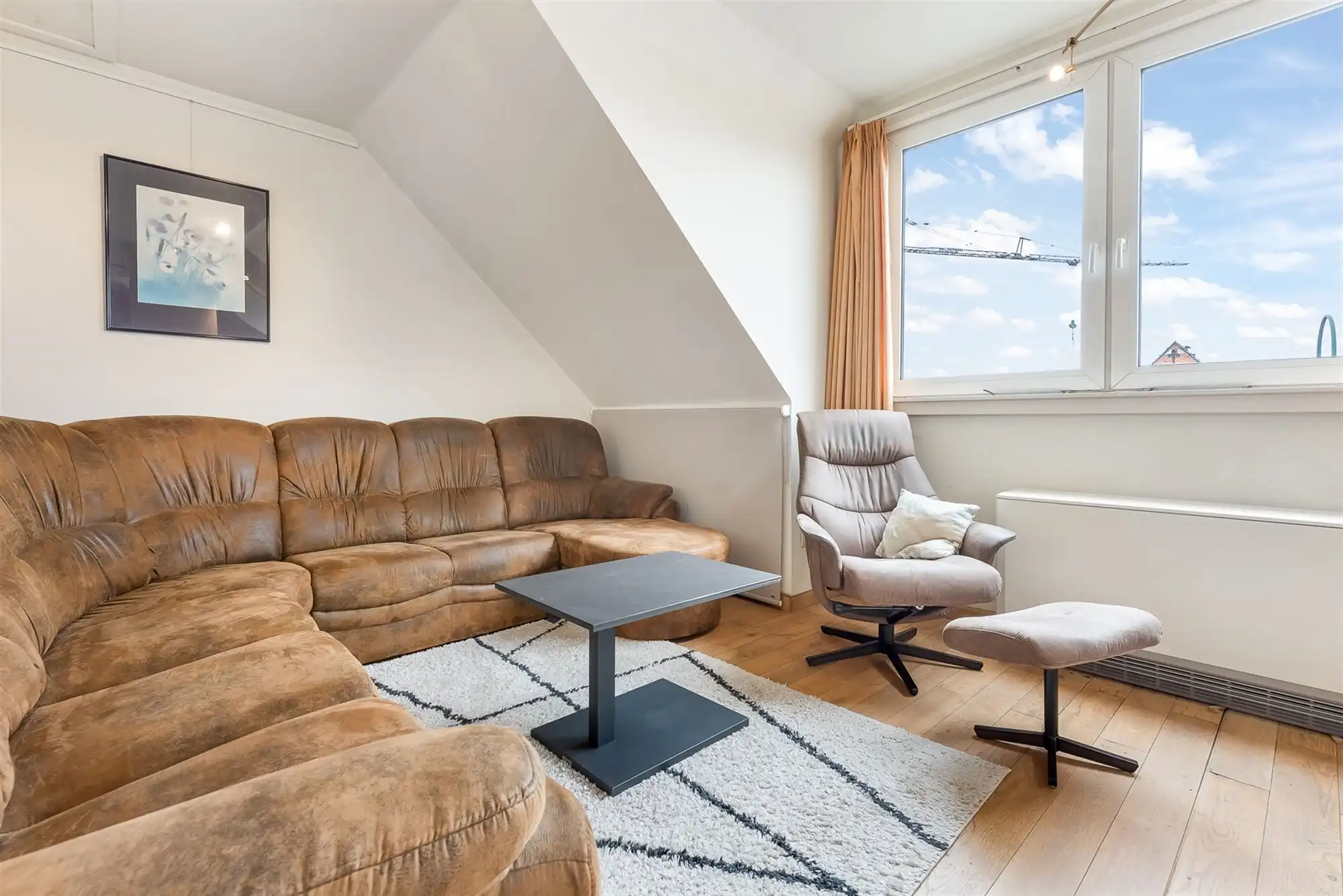 INSTAPKLAAR APPARTEMENT MET RUIM ZONNETERRAS PAL IN CENTRUM BALEN foto 4