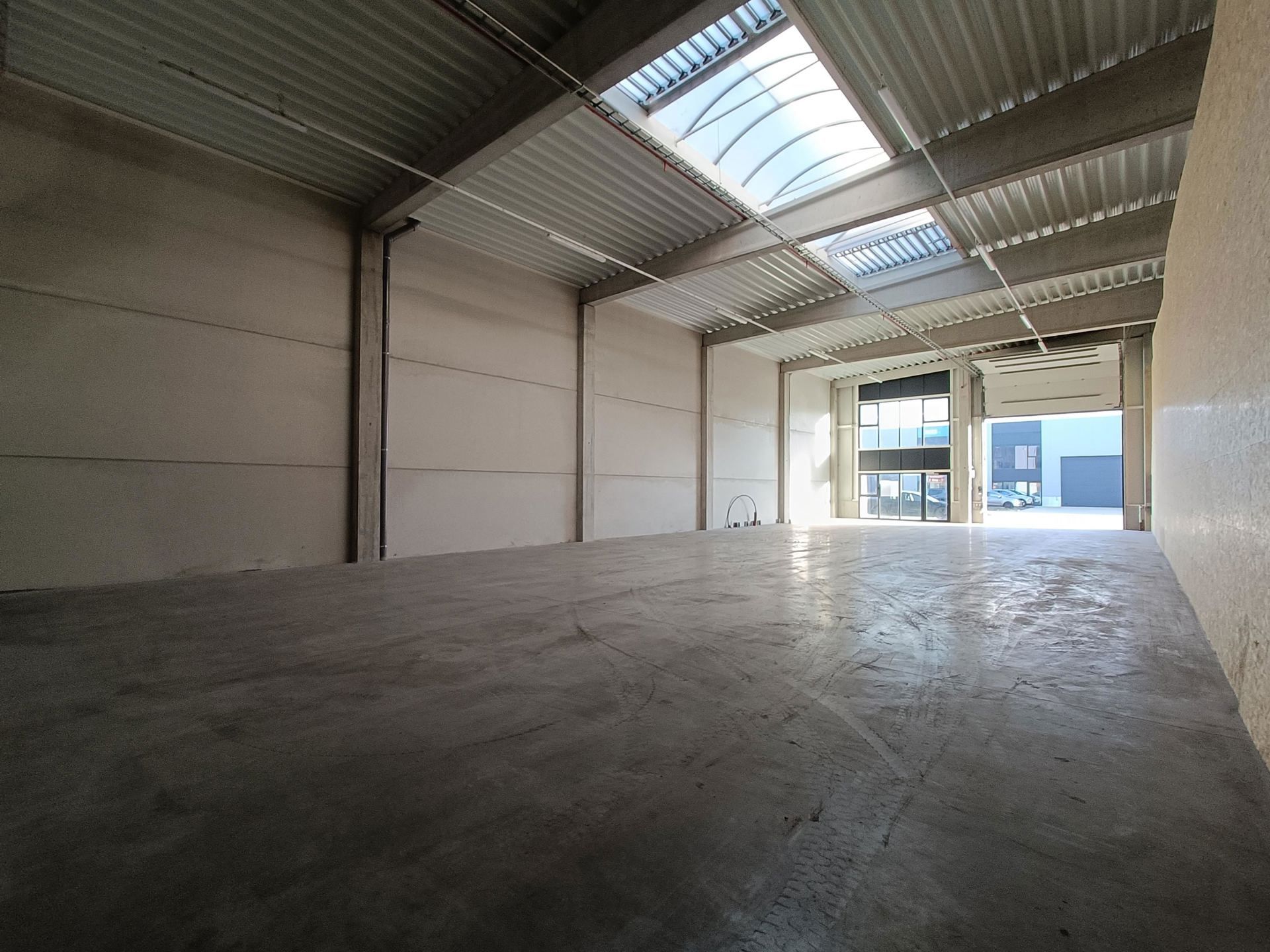 Nieuwbouw KMO-unit te huur in Schoten foto 2