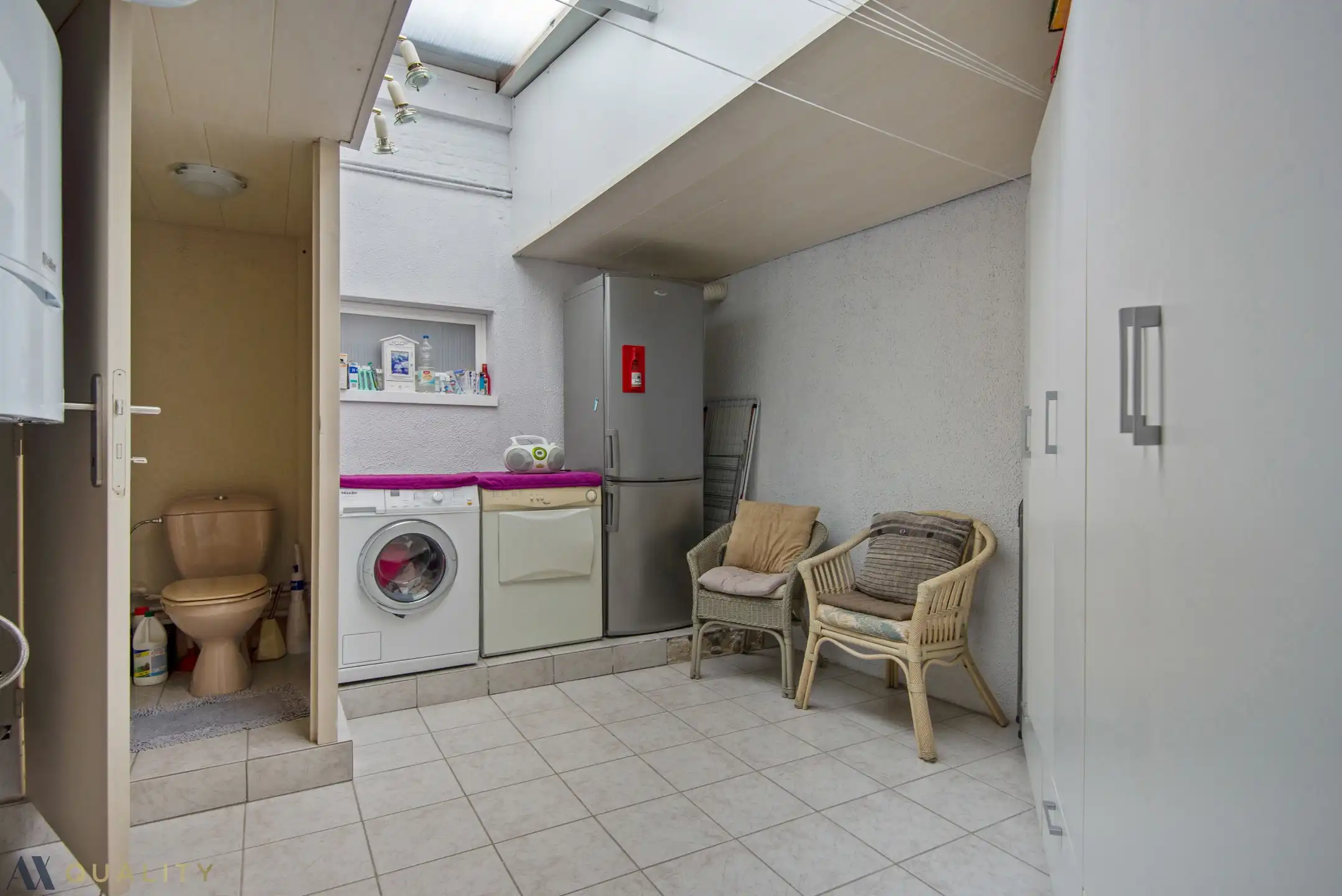 Deze instapklare ééngezinswoning met 3 slpk., ruime koer (146 m²), garage (26 m²) en diverse bergruimtes op een terrein van 301 m² foto 21