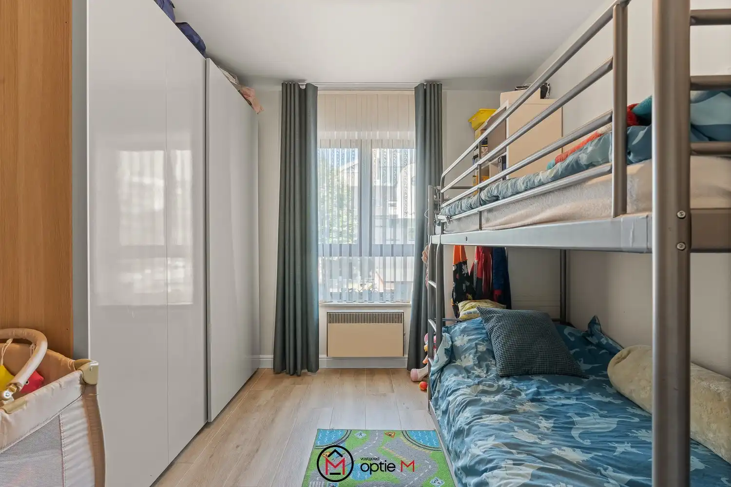 Ruim gerenoveerd appartement van 170 m² met 4 slaapkamers en twee terrassen in hartje Genk foto 20