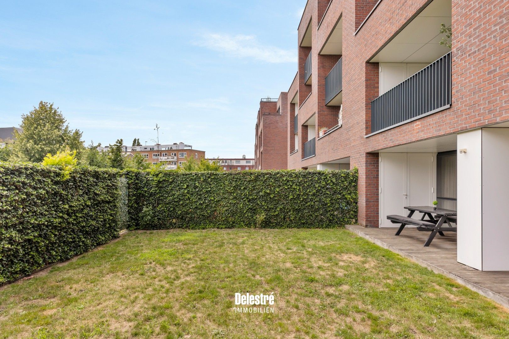 INSTAPKLAAR APP. 3 SLPK. 2 BADKAMERS MET TUIN EN TERRAS  foto 13