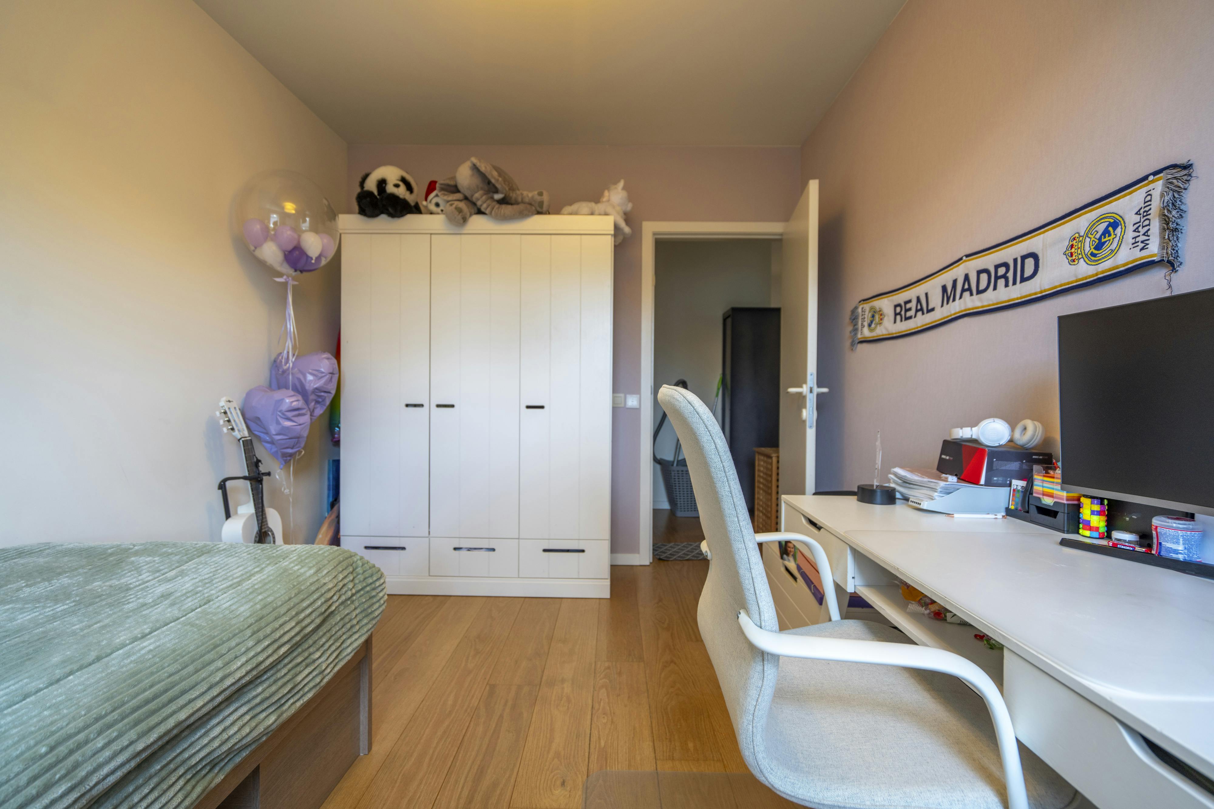 Recent huis met 4 kamers te koop in rustige wijk in Waregem foto 10