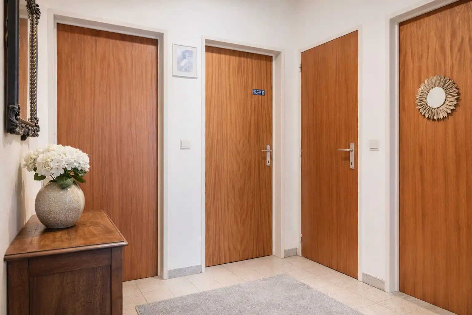 Appartement met kelderberging en garage foto 5