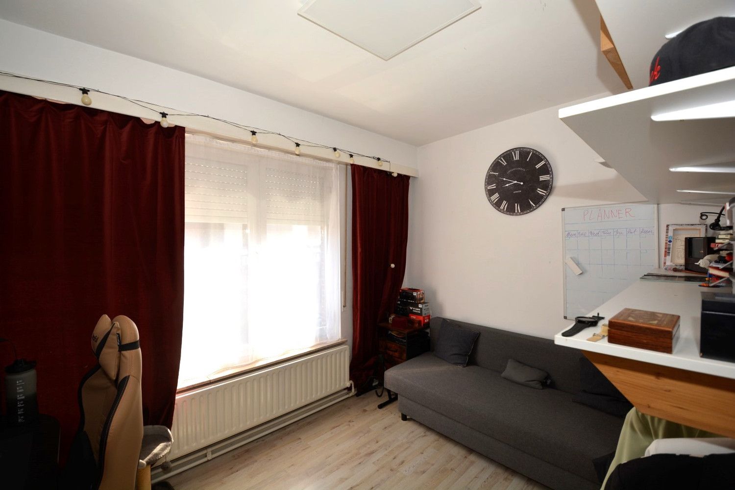 RUIM APPARTEMENT MET 3 SLK TE CENTRUM RANST! foto 9
