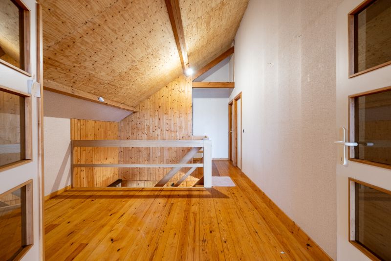 Op te frissen villa met upgrade potentieel op topligging! foto 27