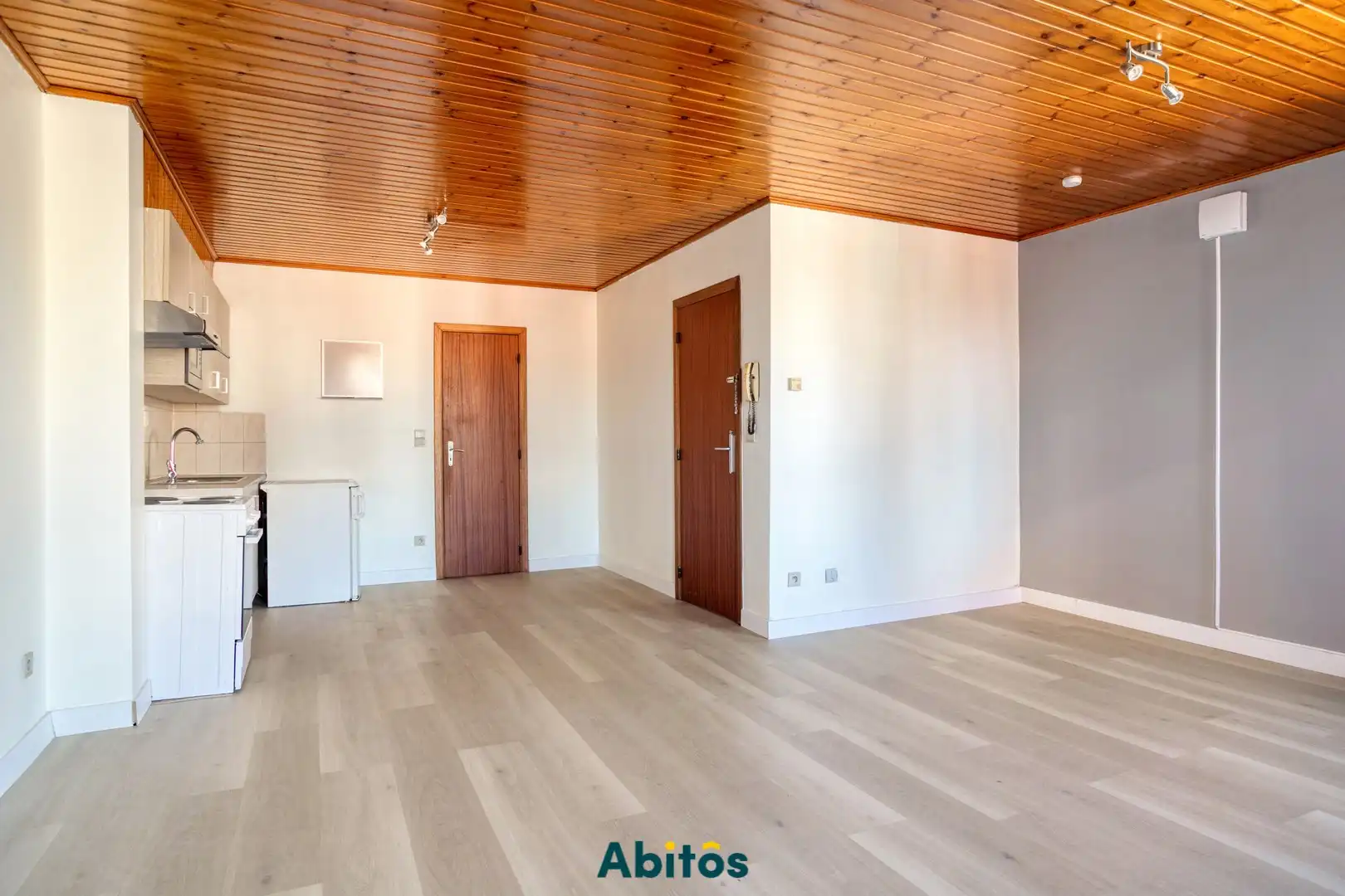 Opbrengsteigendom met 4 appartementen en 3 inpandige garages in Gent foto 9