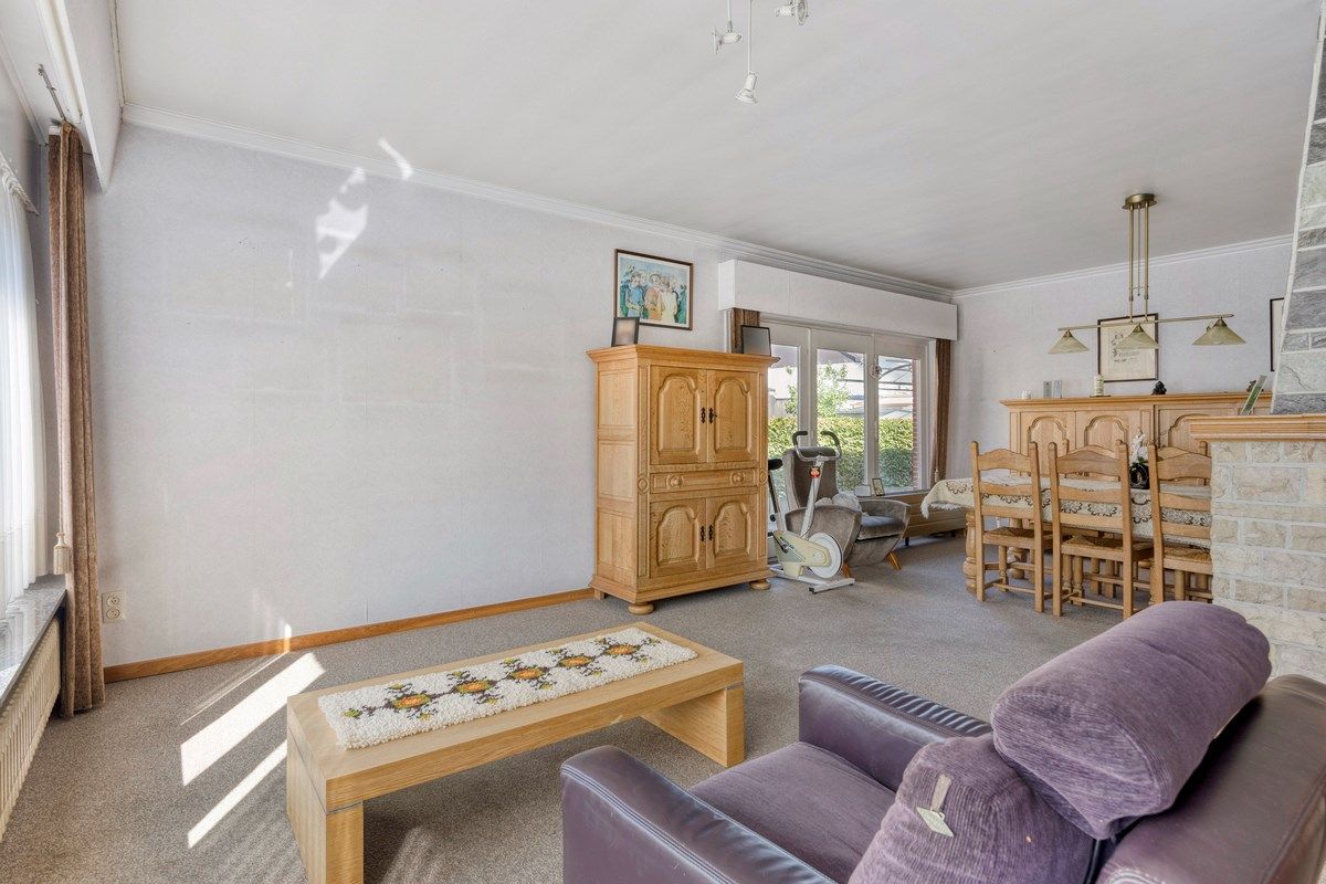 Gelijkvloerswoning met oa 3 slaapkamers in een rustige doodlopende straat. foto 3