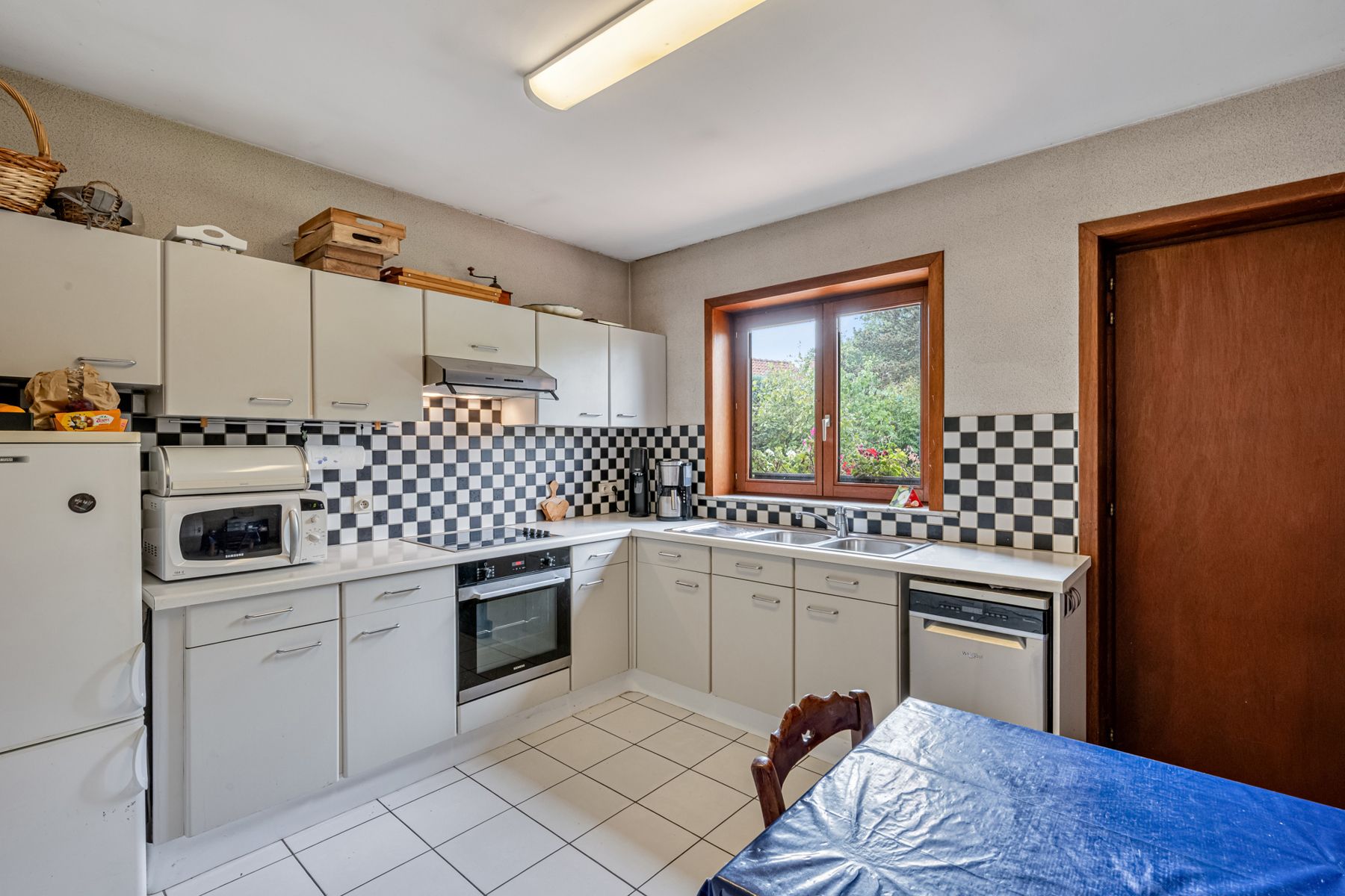 Scheldewindeke: woning met 3 kamers, 2 garages en grote tuin foto 6