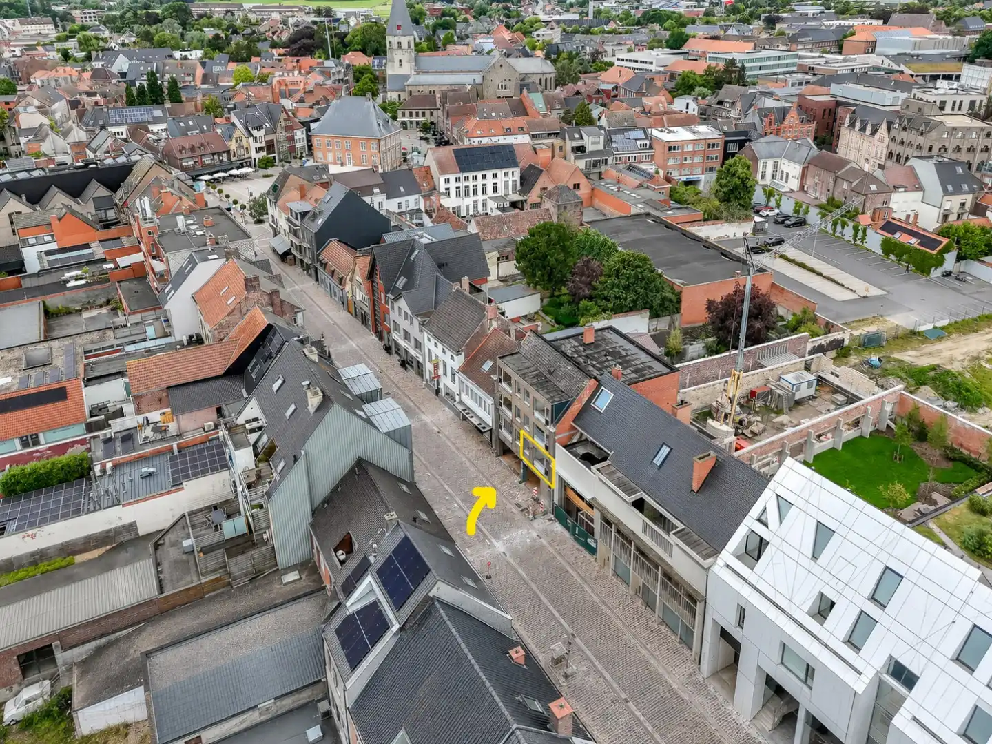 Appartement aan de markt van Torhout! foto 15