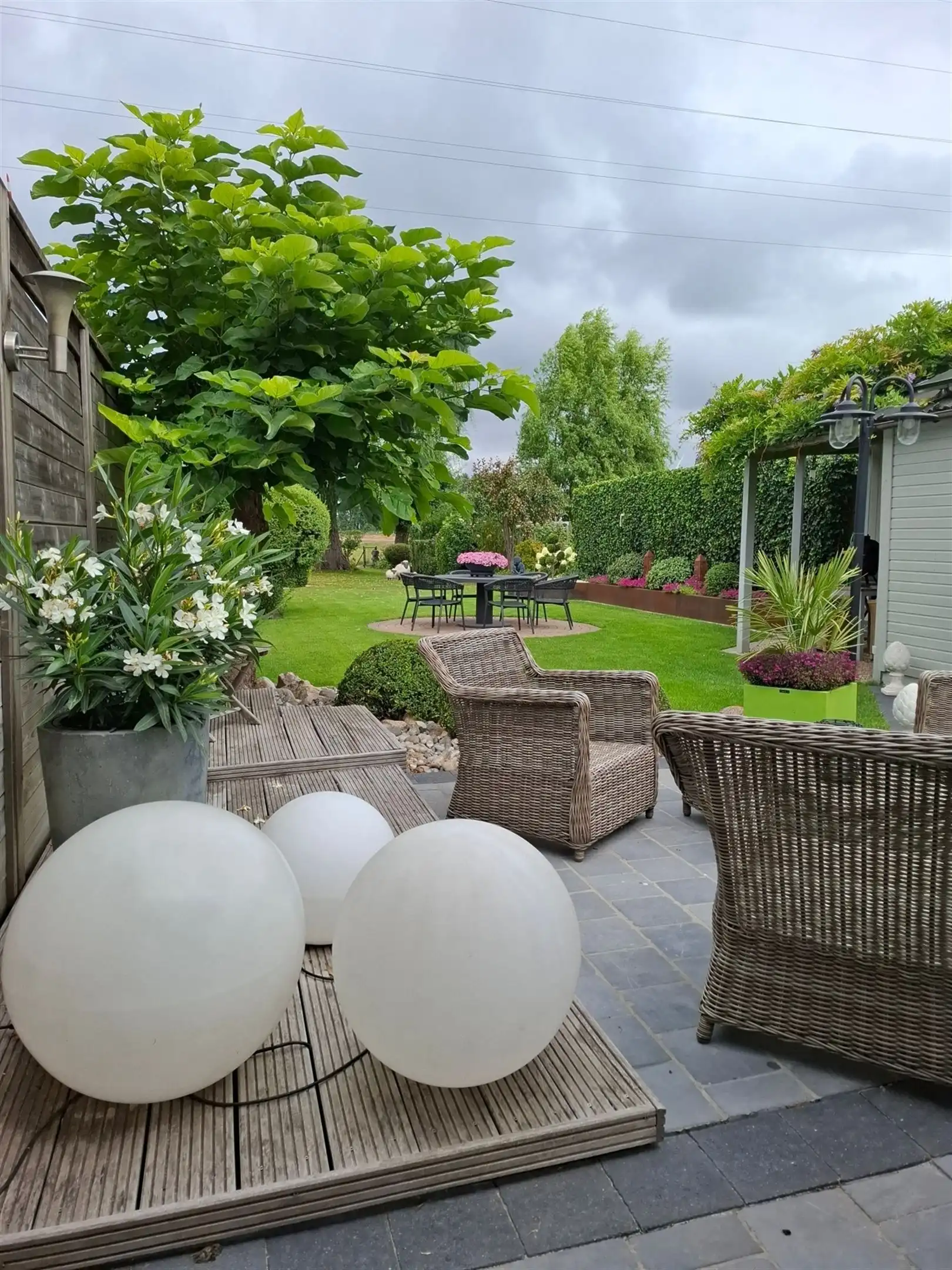 Goed onderhouden en mooi afgewerkte woning op een toplocatie te Oostakker.  foto 36