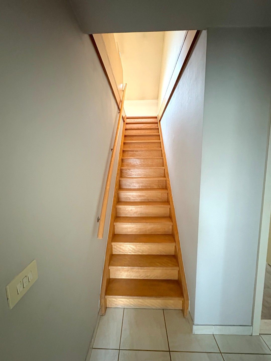 Lichtrijk duplex appartement met 3 slaapkamers en 2 badkamers in het charmante Outrijve (Avelgem)! foto 6