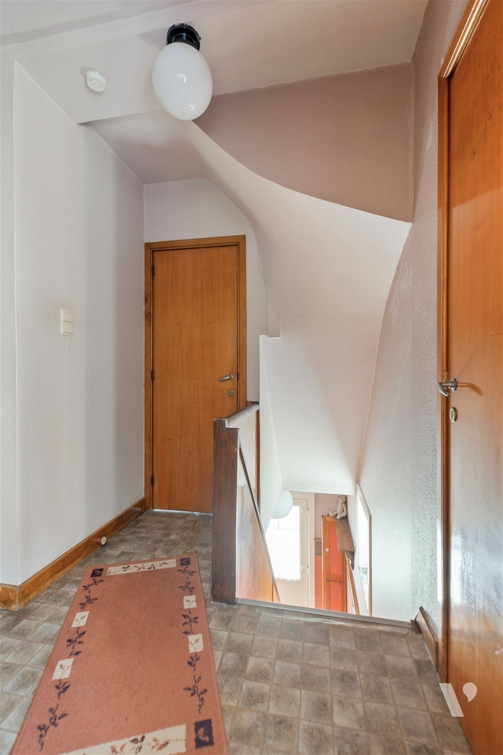 Karaktervolle woning met mooie tuin foto 14