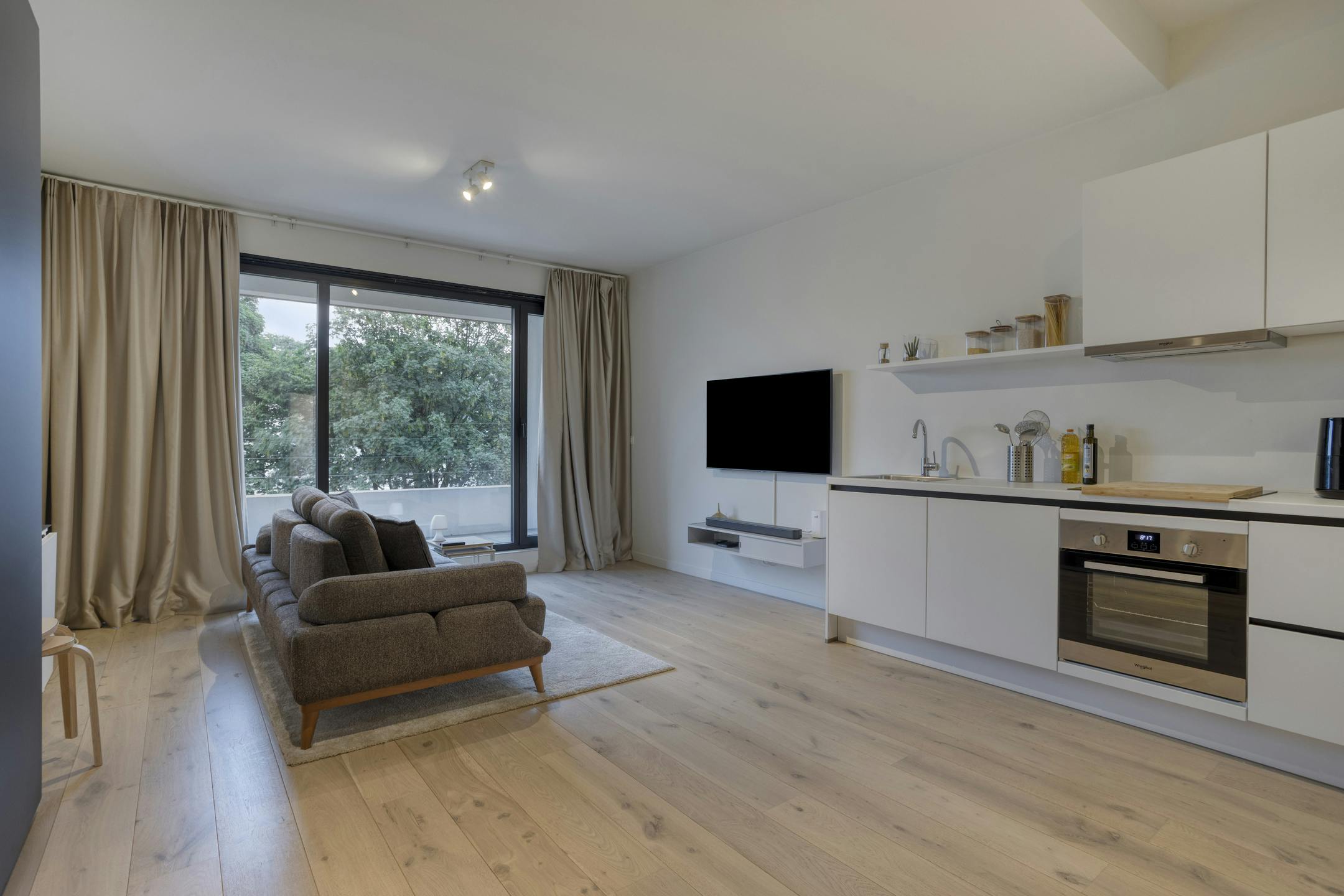 Gerenoveerde studio met terras te koop in Antwerpen foto 5