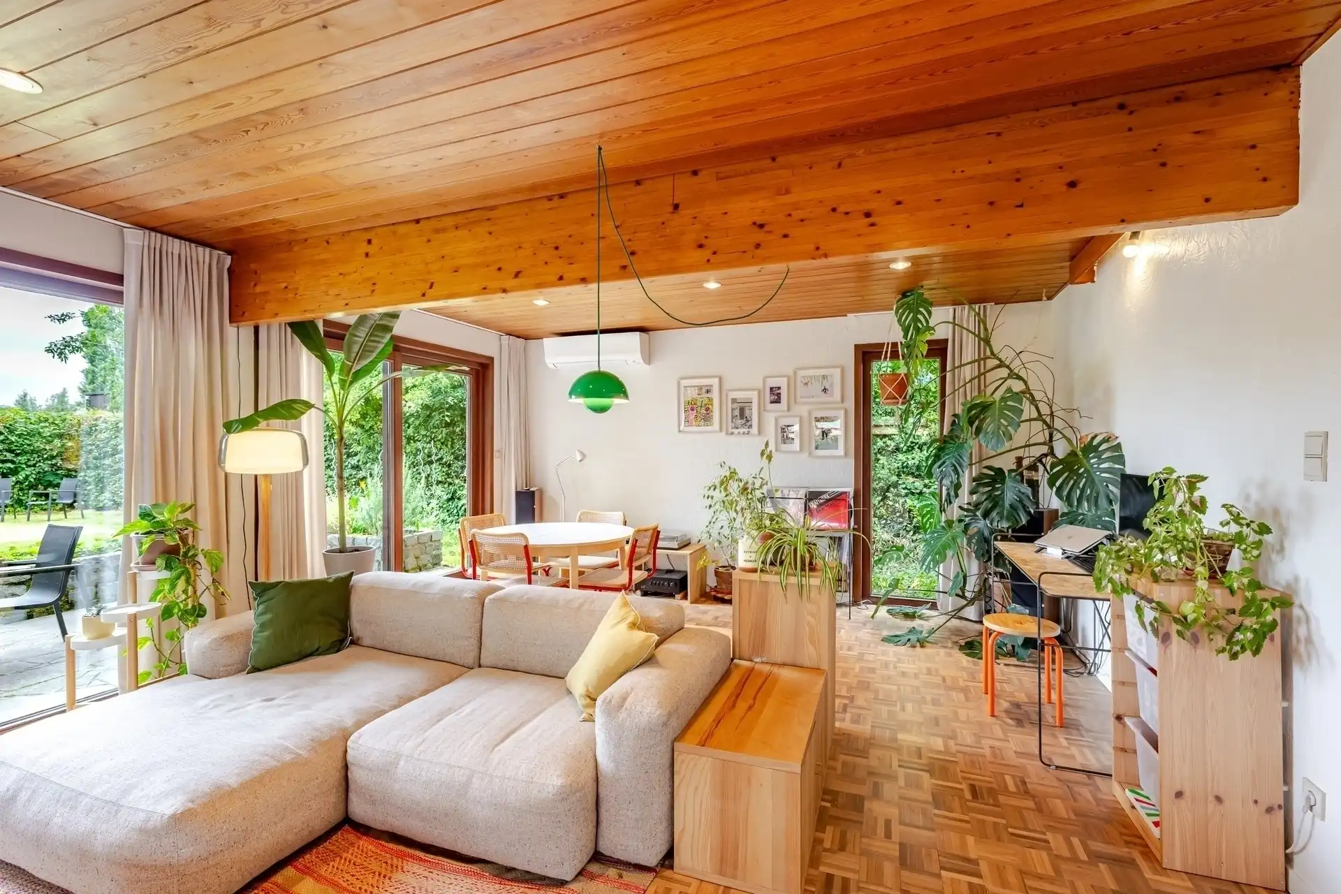 Karaktervollevrijstaande woning met EPC label A in Wichelen. foto 9