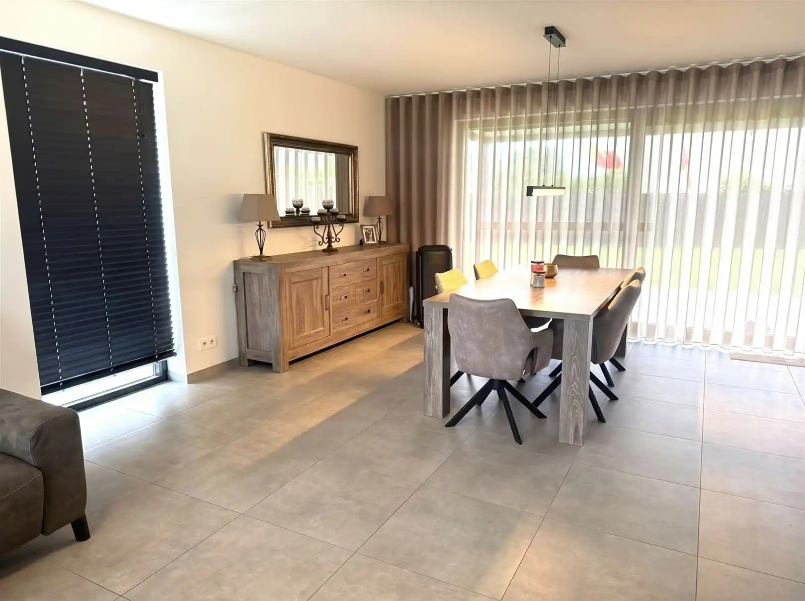 TE HUUR: Ruime open bebouwing met 3 slaapkamers te Pelt! foto 4