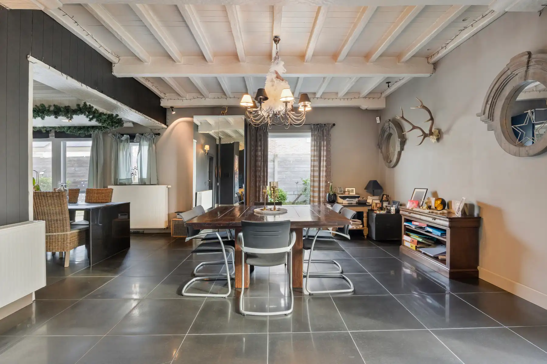 Villa met 4slpk, 2 badkamers en loods van 200 m²  foto 5