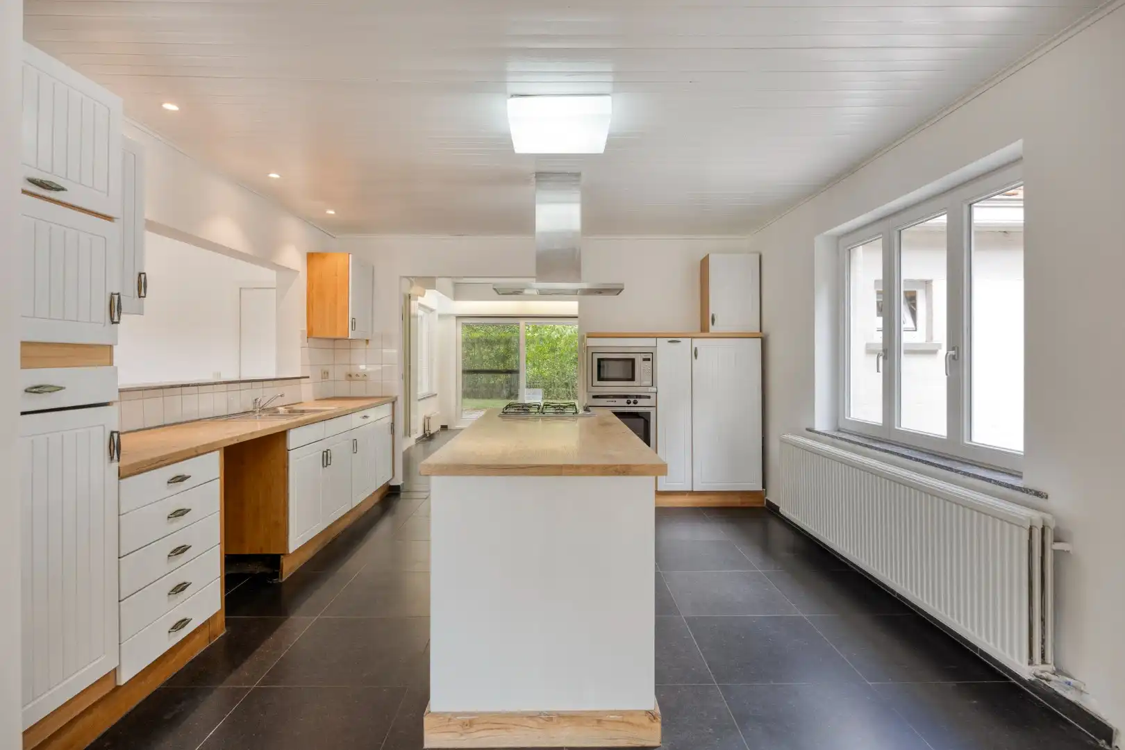 Charmante instapklare woning met 3 slaapkamers op een perceel van 842 m² in Mol !  foto 9