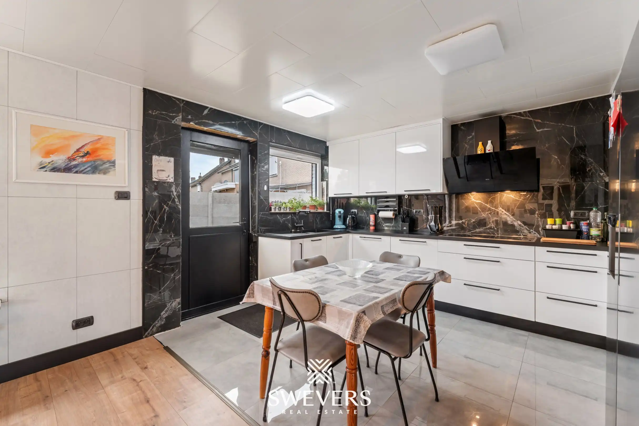 Instapklare gezinswoning met 3 slaapkamers en dubbele garage gelegen op toplocatie foto 14