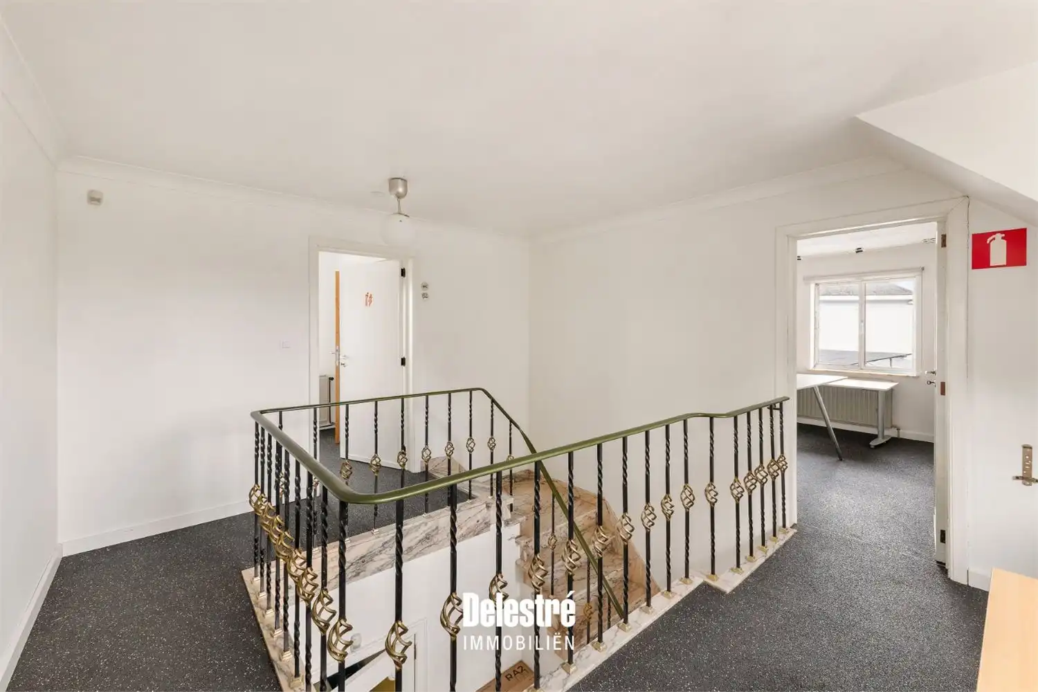 GENTSESTEENWEG – 2 GEBOUWEN OP COMMERCIËLE TOPLOCATIE MET VEEL PARKING foto 21